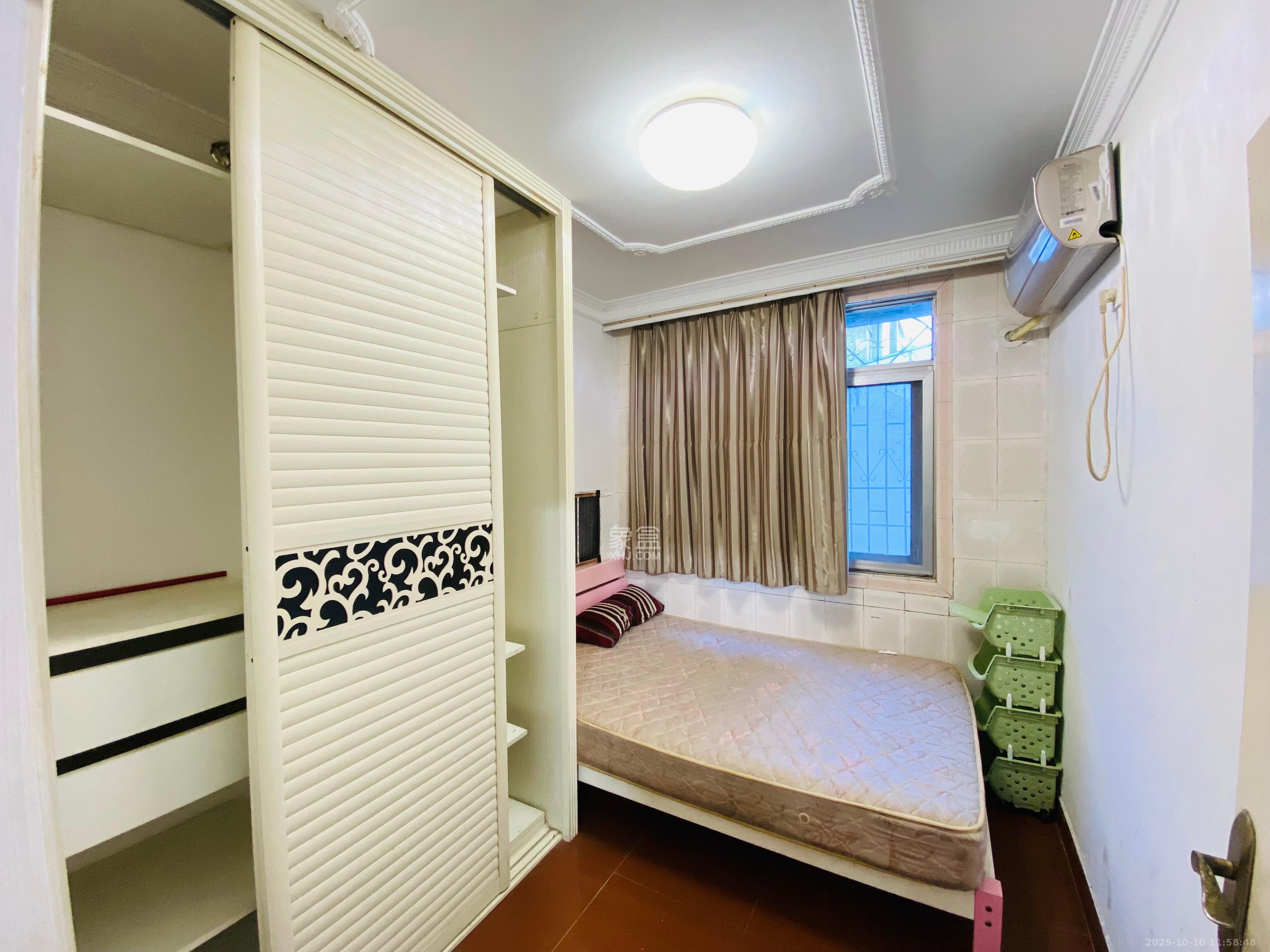 楚湘街二条巷散盘  2室1厅1卫    2100.0元/月室内图