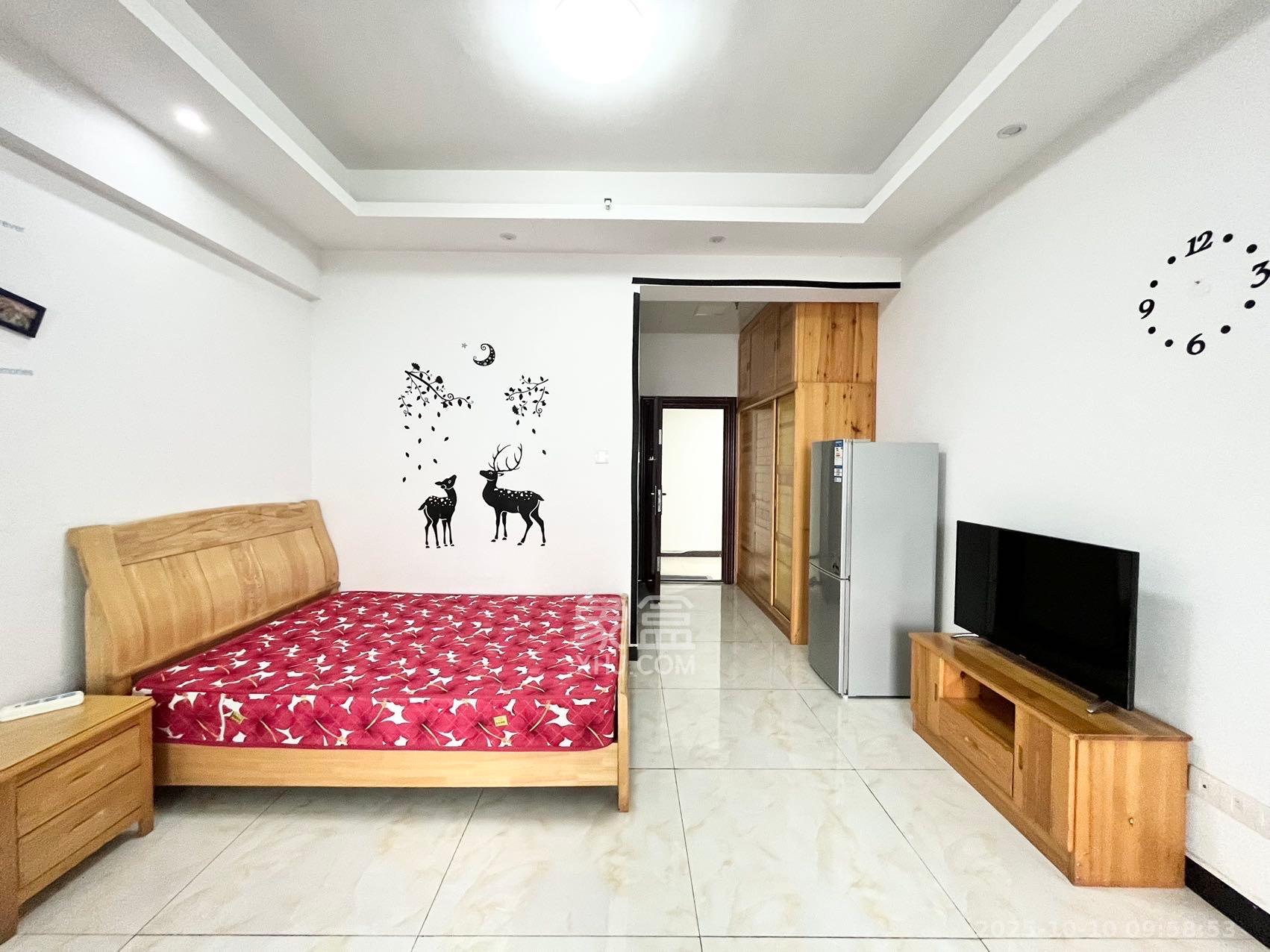 保利麓谷林语I区   53.72㎡      1400.0元/月