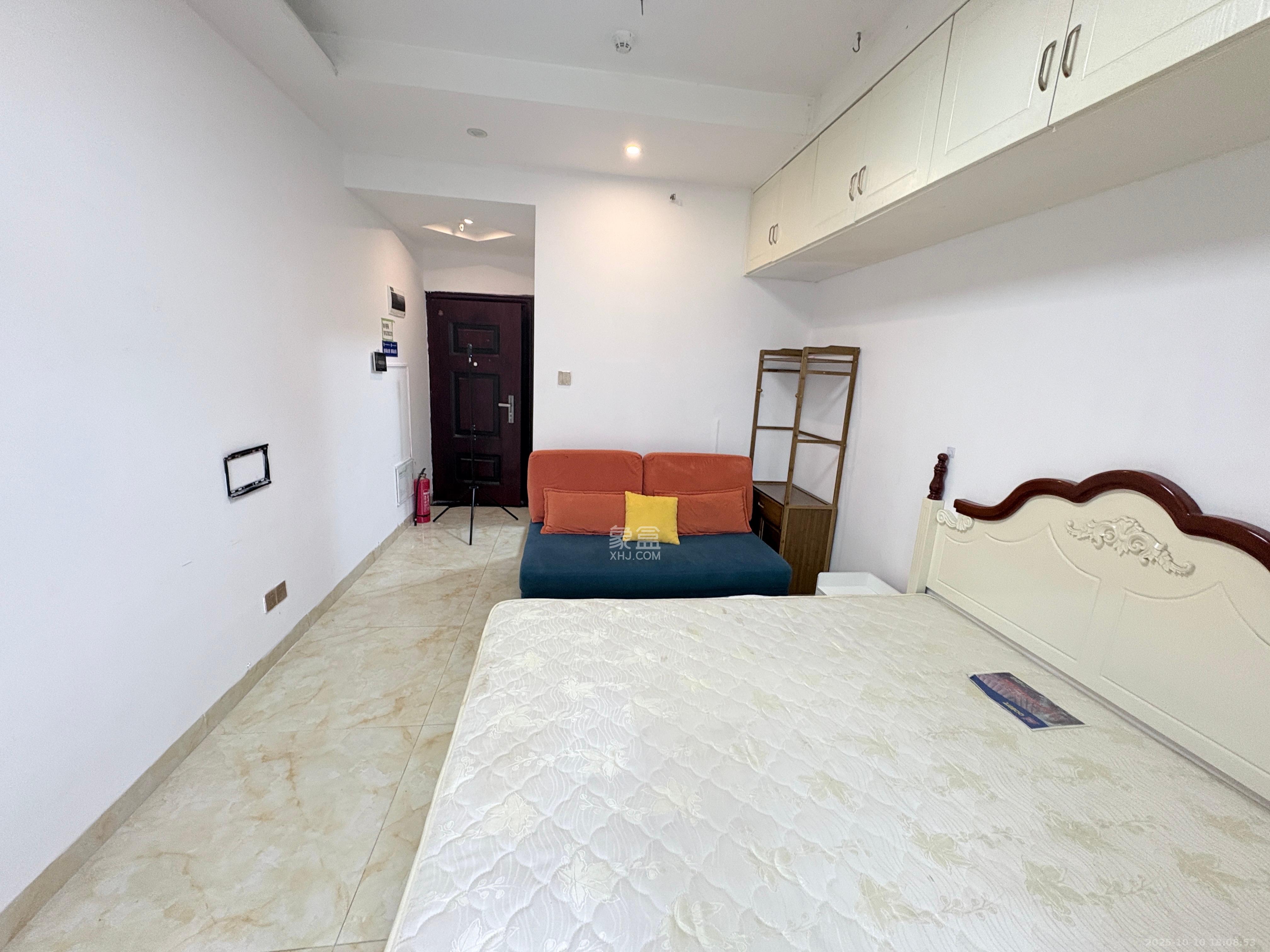 星宇V立方（旭和大厦）  1室1厅1卫    1300.0元/月