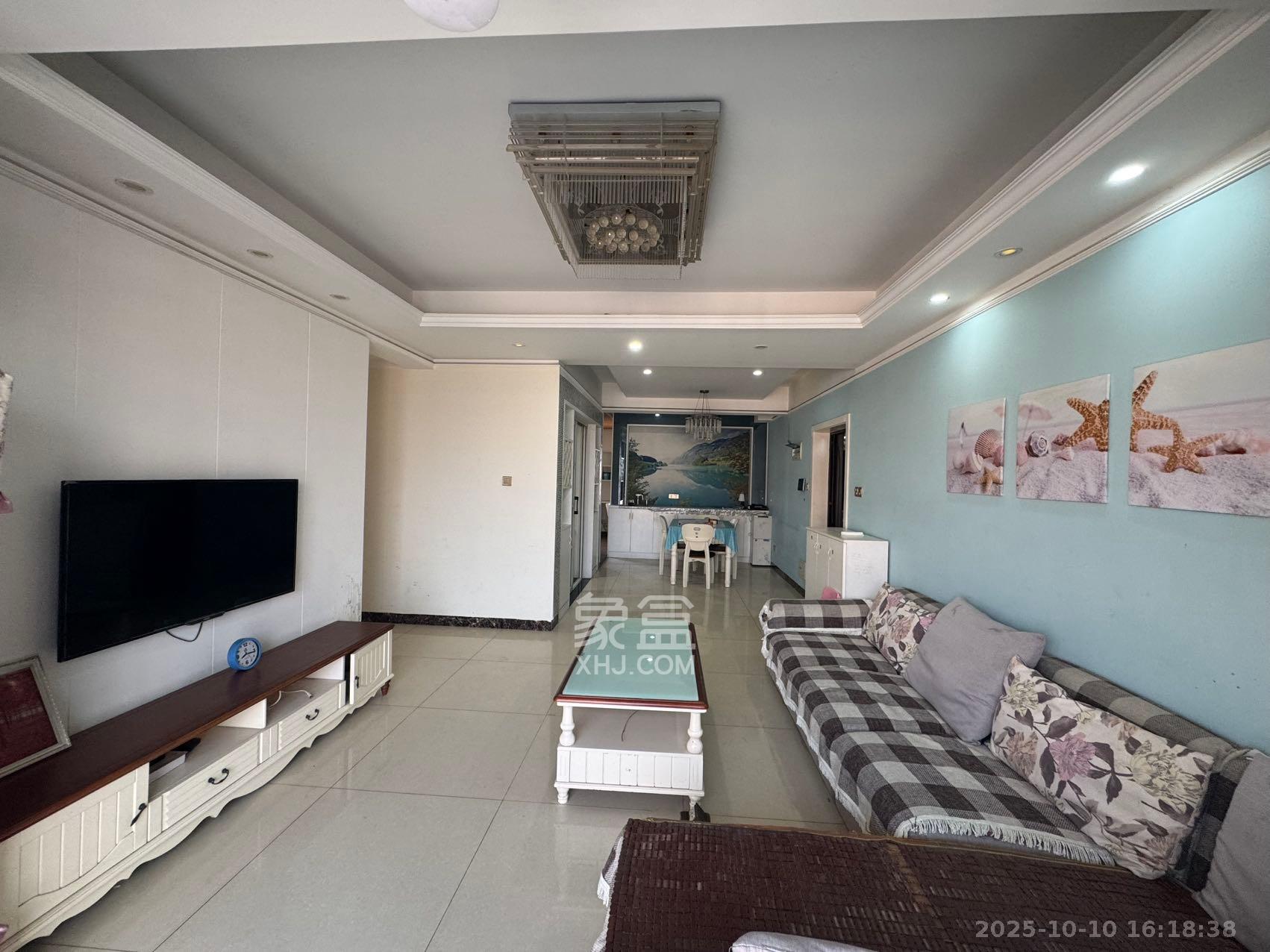 金鼎公园尚 3室2厅2卫 2200.0元/月 金鼎公园尚 3室2厅2卫 2200.0元/月室内图