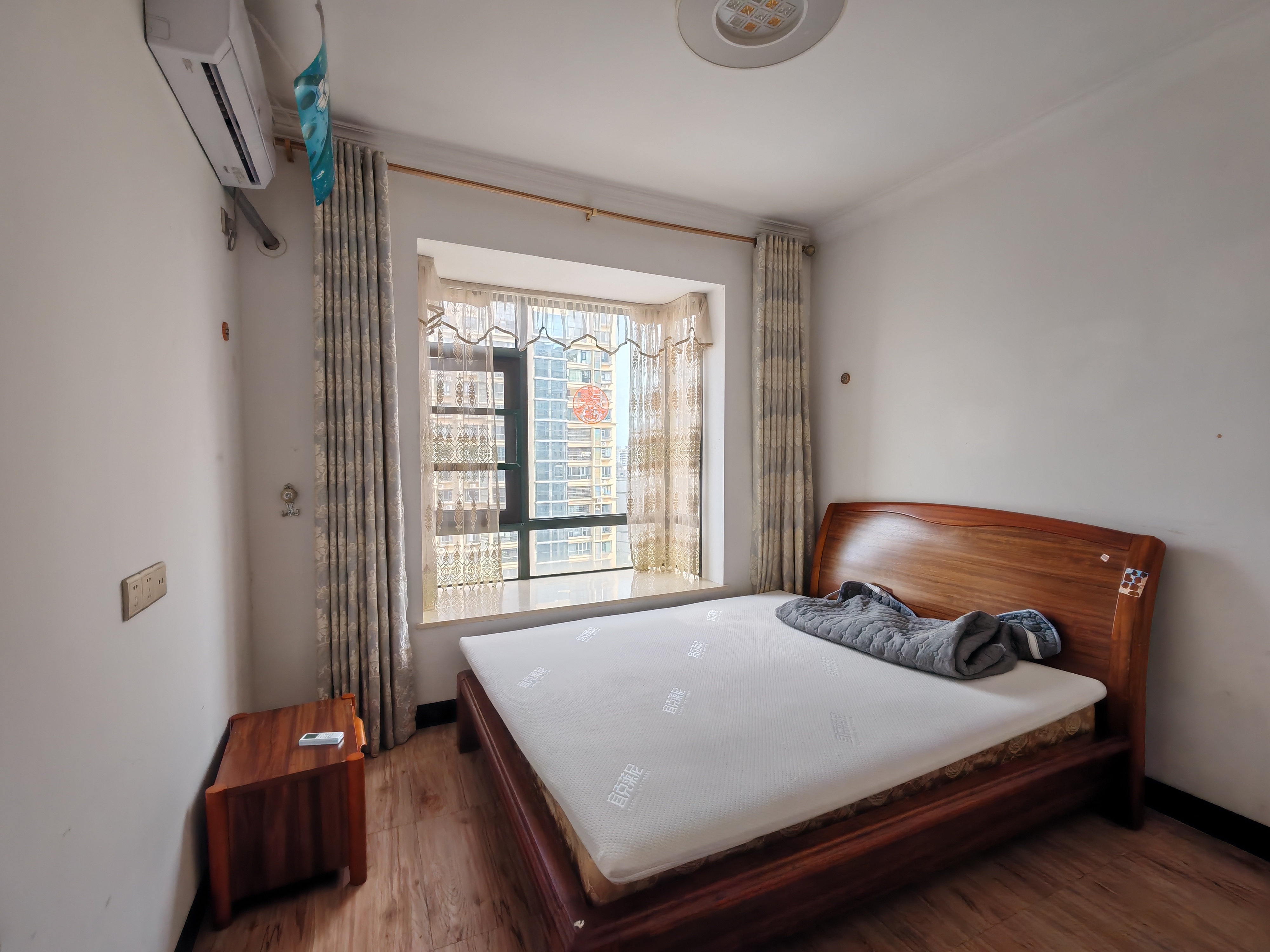 海阔天空-国瑞城一期(名仕苑) 2室2厅1卫 3300.0元/月 海阔天空-国瑞城一期(名仕苑) 2室2厅1卫 3300.0元/月室内图