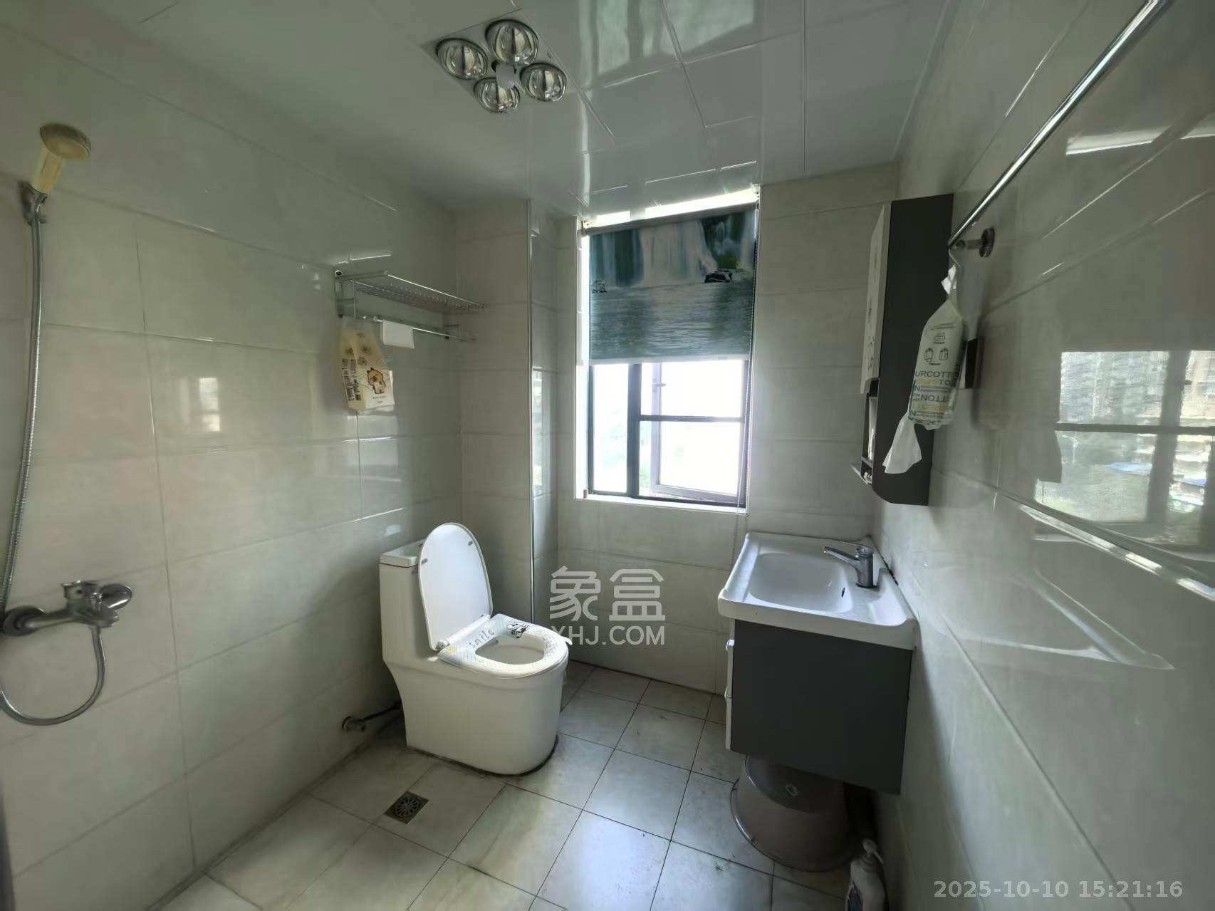 潇湘名城(新里程潇湘名城) 4室2厅2卫 2800.0元/月 潇湘名城(新里程潇湘名城) 4室2厅2卫 2800.0元/月室内图