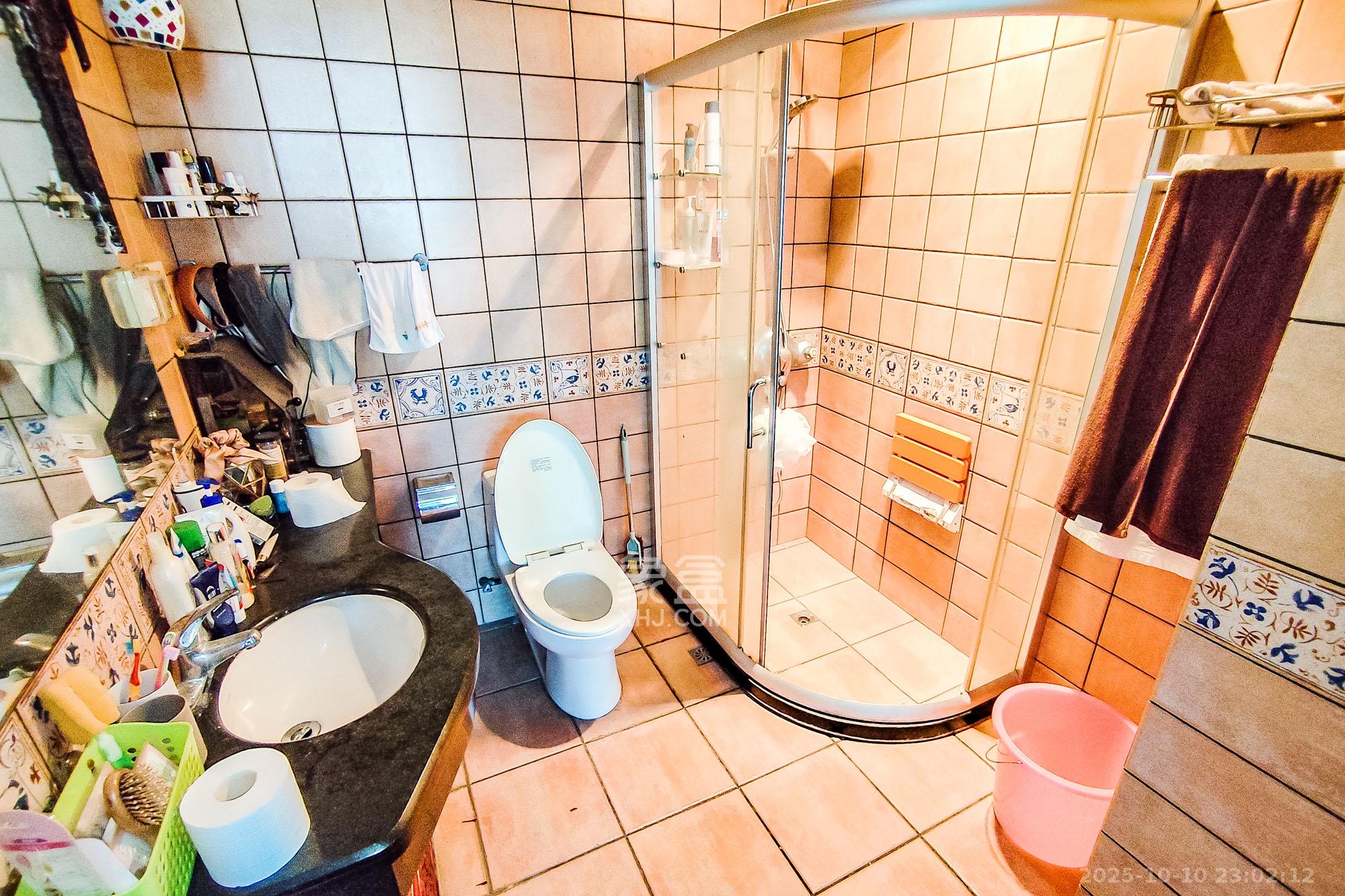 恒鑫澜北湾  3室2厅2卫    125.0万卫生间