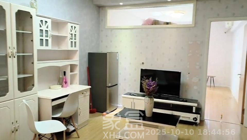 北辰三角洲E5区  1室1厅1卫    2100.0元/月 北辰三角洲E5区  1室1厅1卫    2100.0元/月