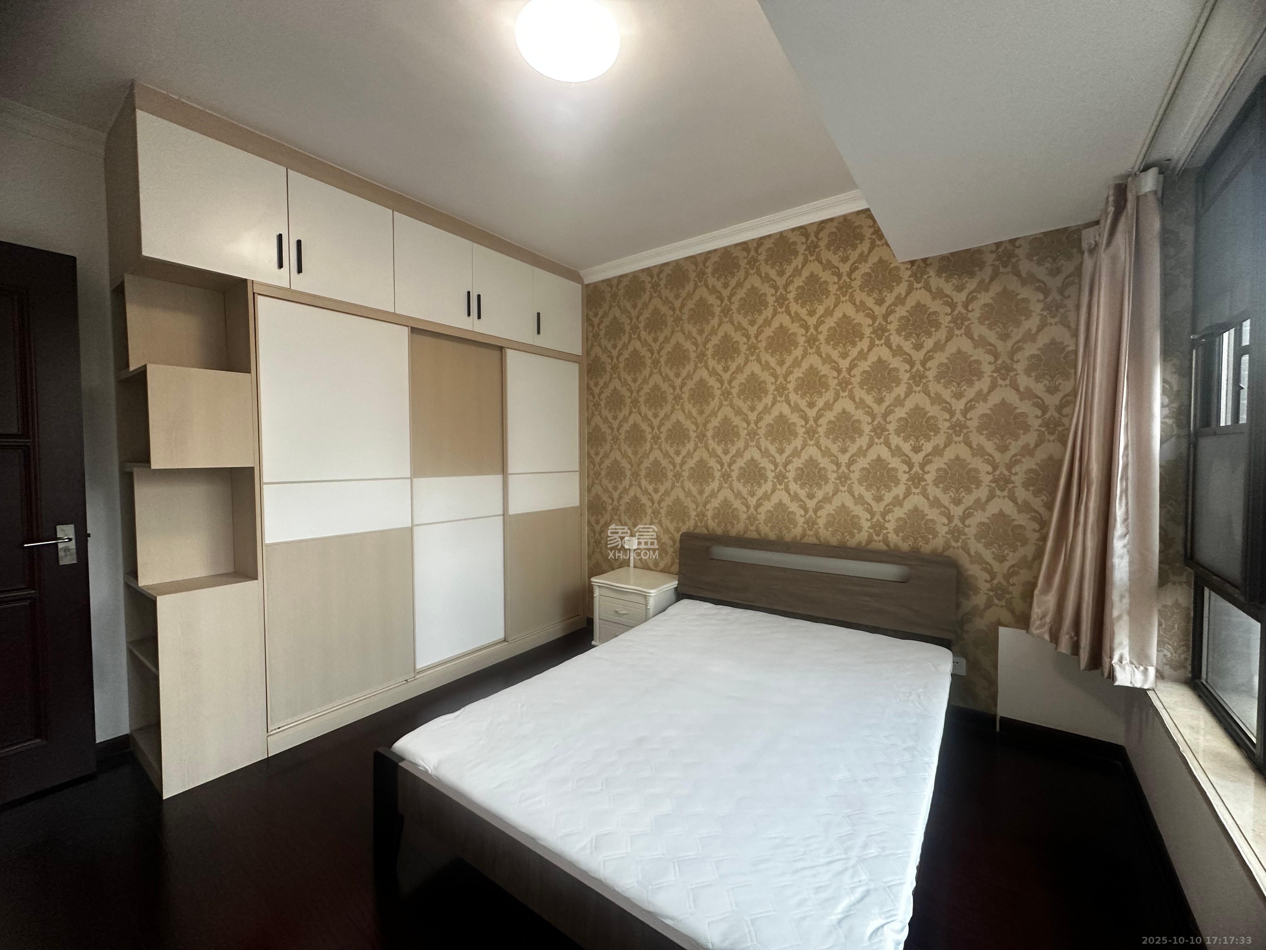 中海国际一期  3室2厅2卫    2300.0元/月室内图