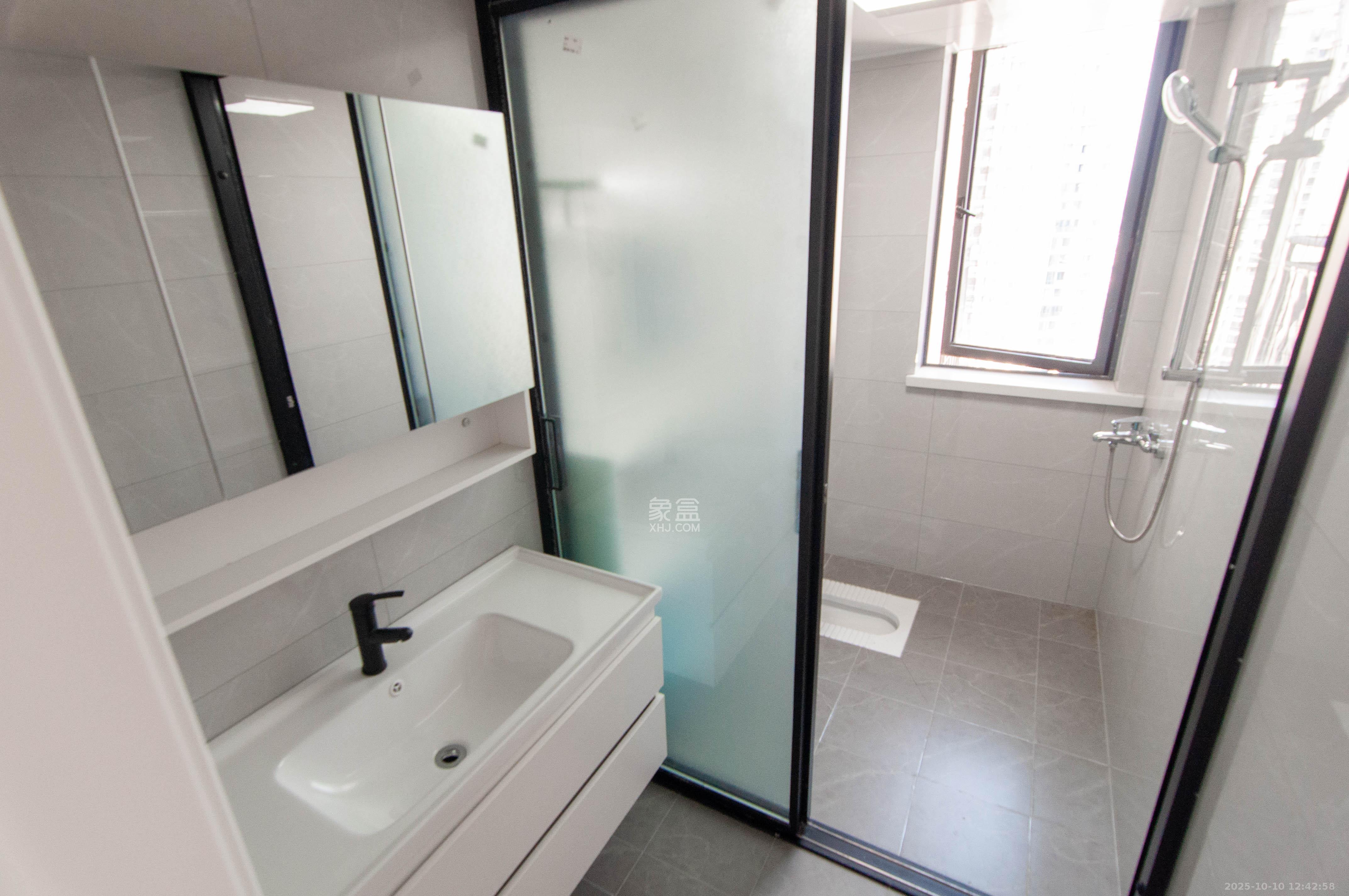 振业城三期 4室2厅2卫 198.0万 振业城三期 4室2厅2卫 198.0万卫生间