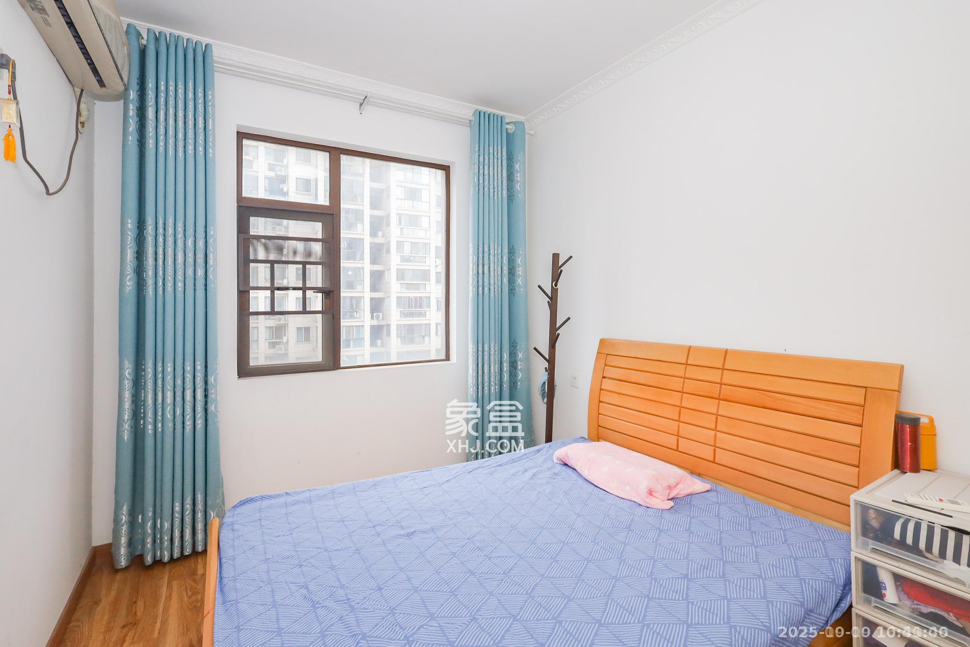 阳光丽城二期 4室2厅2卫 4000.0元/月 阳光丽城二期 4室2厅2卫 4000.0元/月室内图