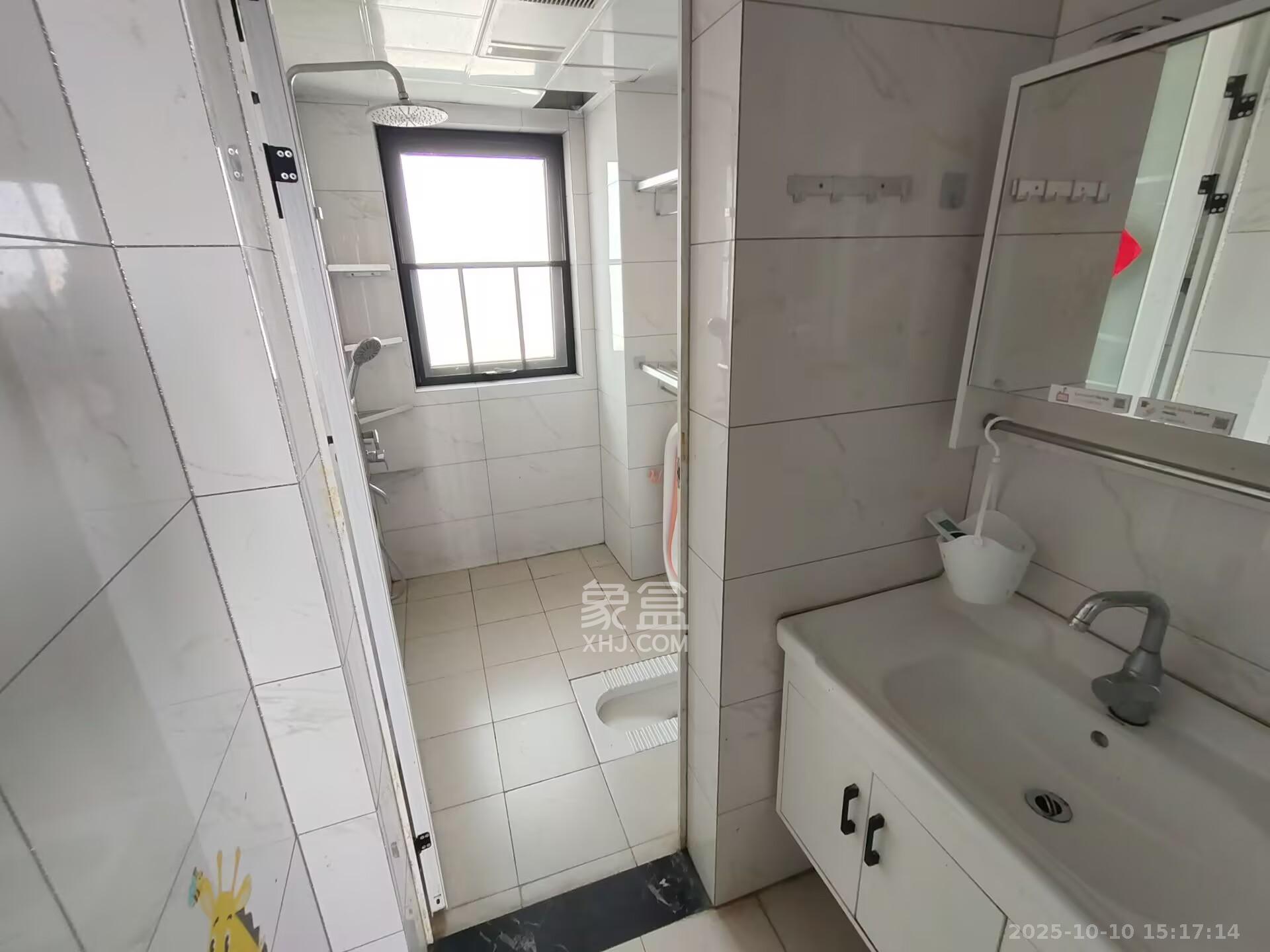 北京御园一二期(国泰嘉园) 3室2厅1卫 2300.0元/月 北京御园一二期(国泰嘉园) 3室2厅1卫 2300.0元/月室内图