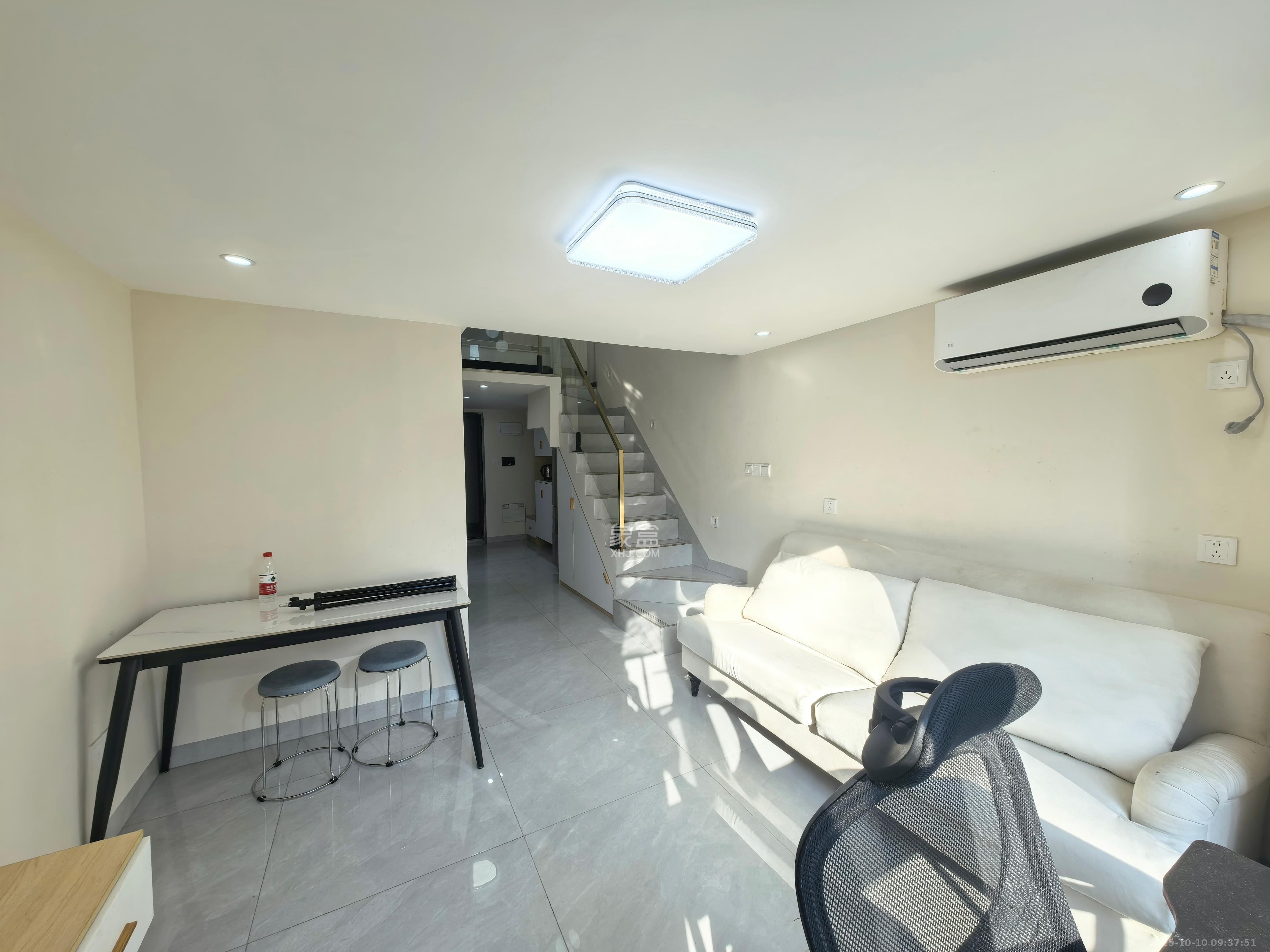 中海阅溪府 2室1厅1卫 2200.0元/月 中海阅溪府 2室1厅1卫 2200.0元/月室内图