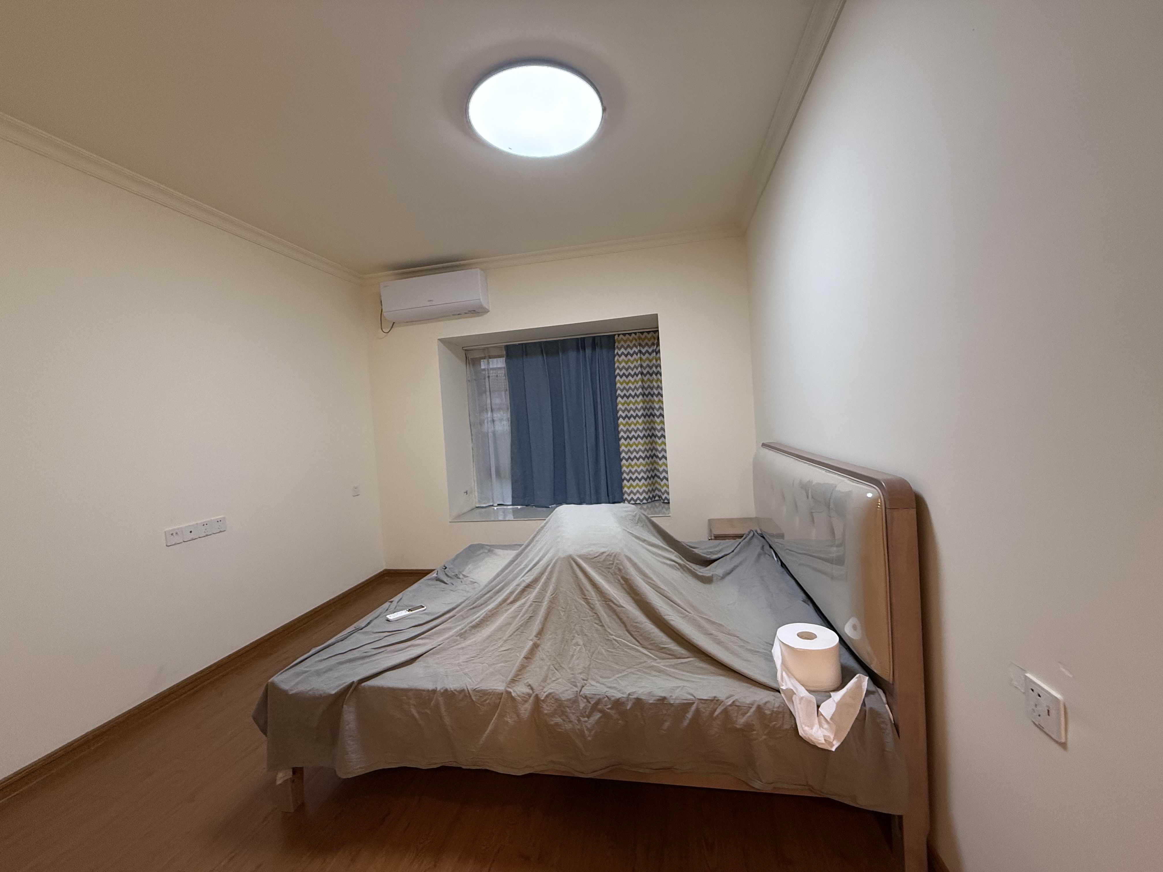 碧桂园豪园 4室2厅2卫 1800.0元/月 碧桂园豪园 4室2厅2卫 1800.0元/月室内图