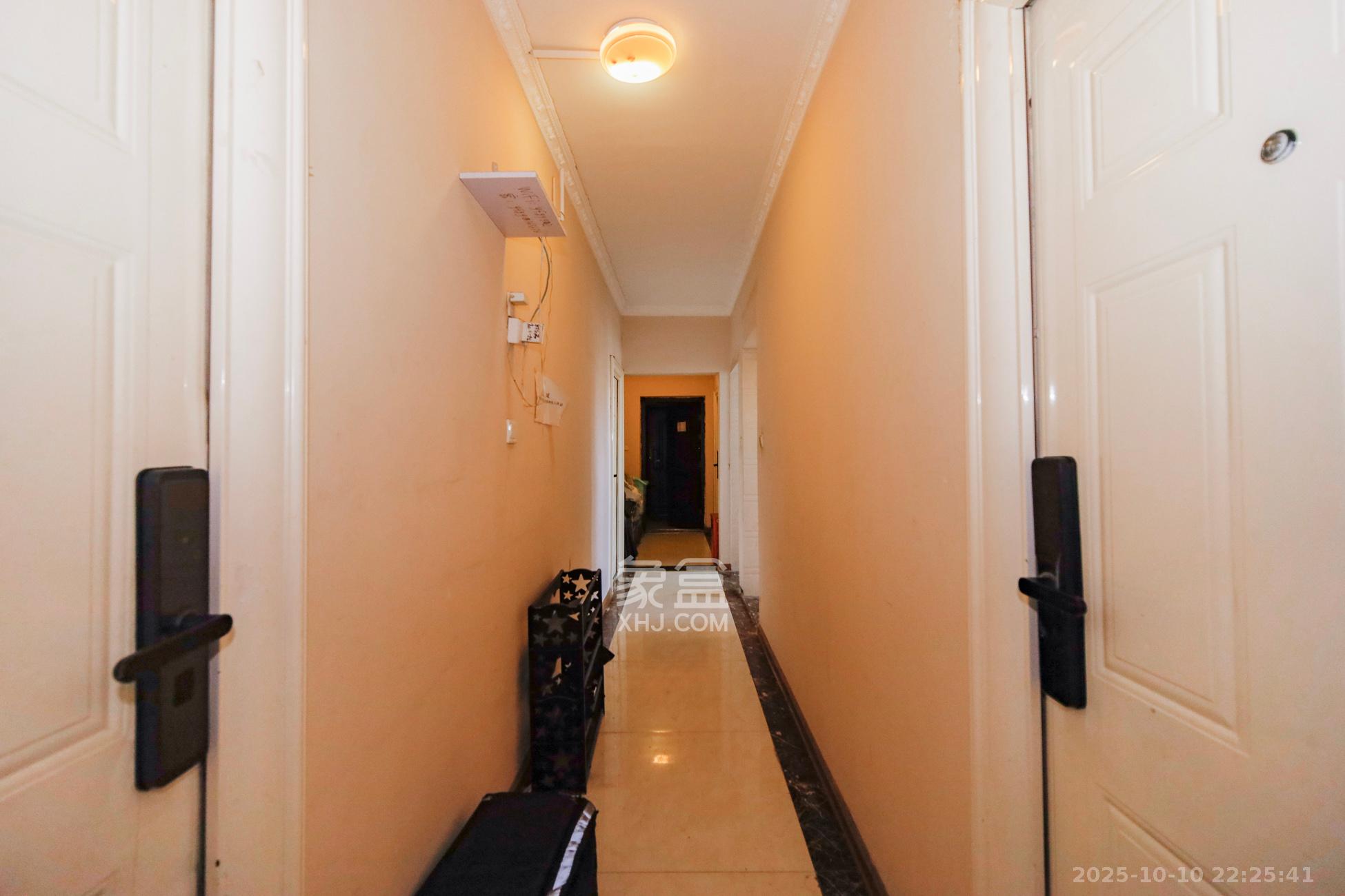 蓝光幸福满庭  4室2厅2卫    85.0万其他