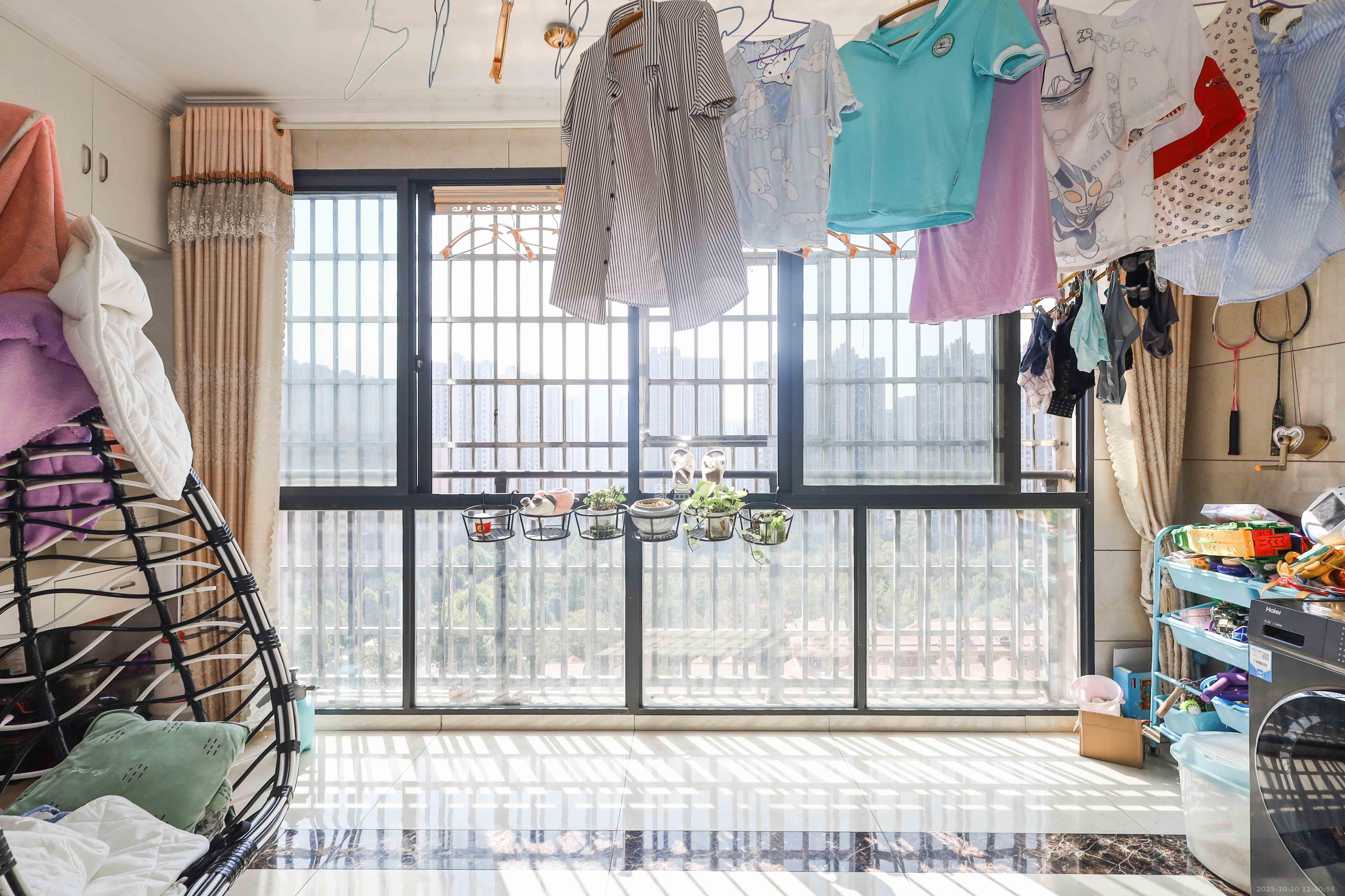 润芳园  4室2厅2卫    120.0万阳台