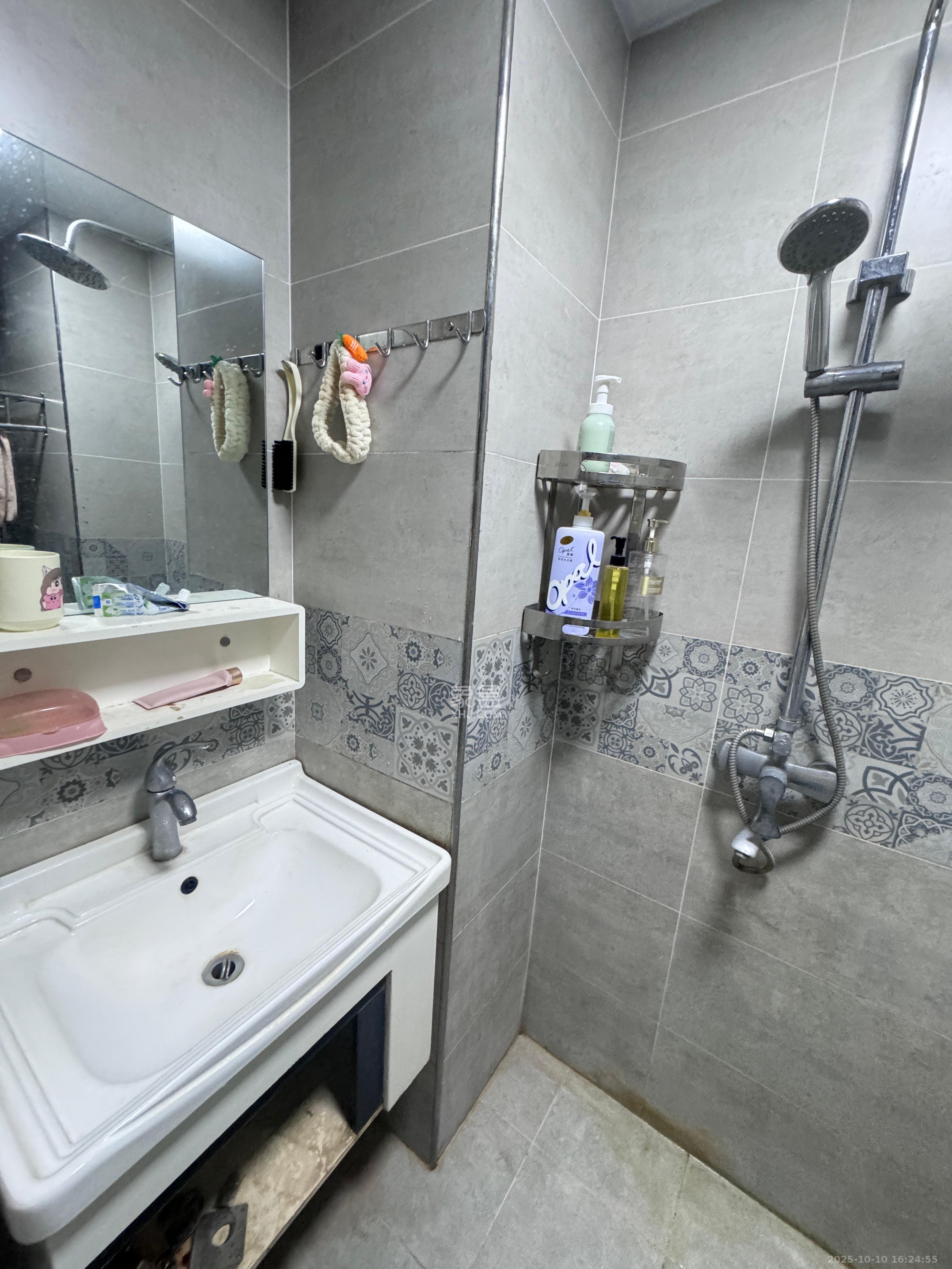 中海新城熙岸(中信新城五期) 1室1厅1卫 1000.0元/月 中海新城熙岸(中信新城五期) 1室1厅1卫 1000.0元/月室内图