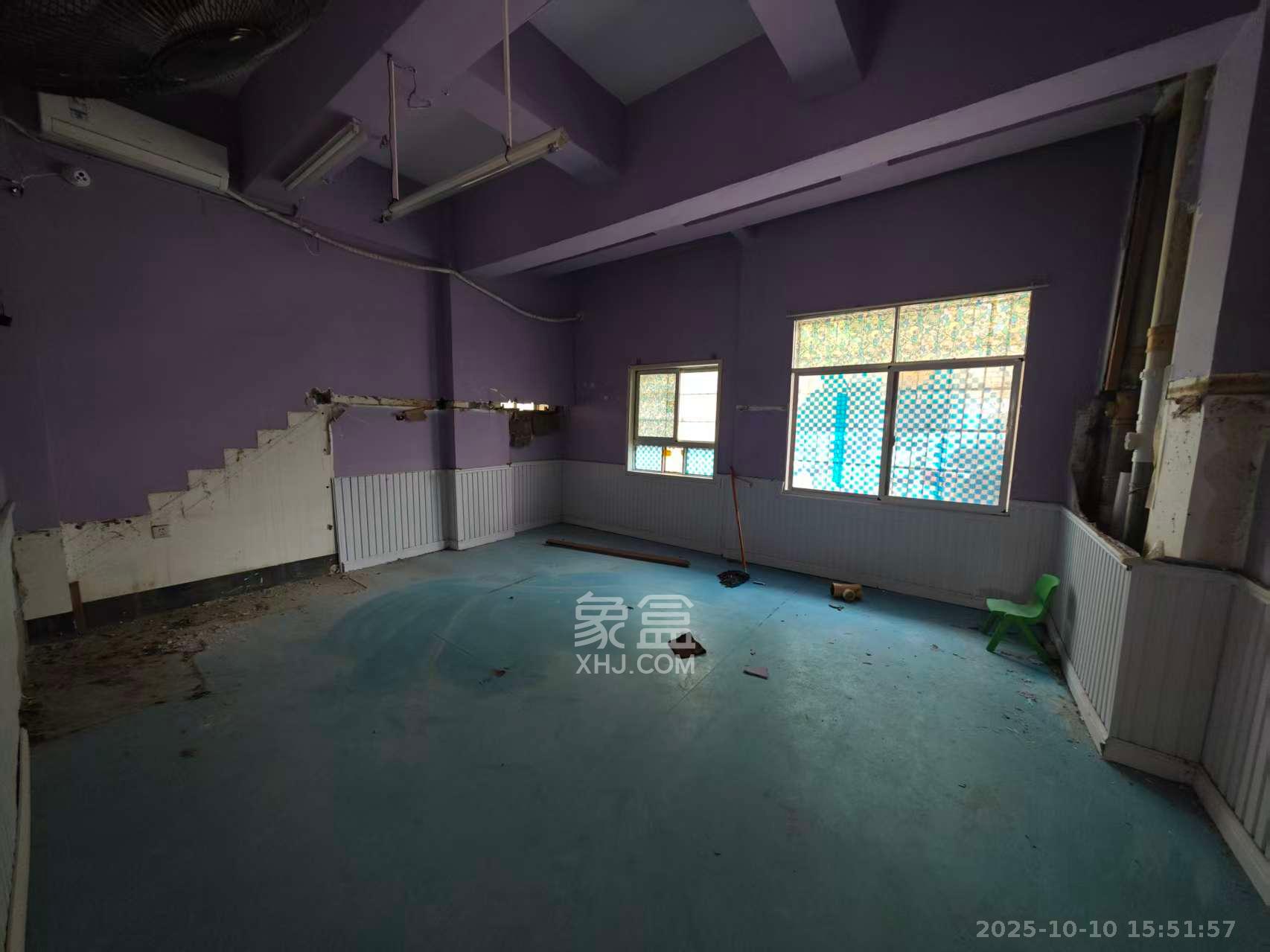 月湖安置小区(马栏山小区)  3室0厅1卫    4000.0元/月 月湖安置小区(马栏山小区)  3室0厅1卫    4000.0元/月