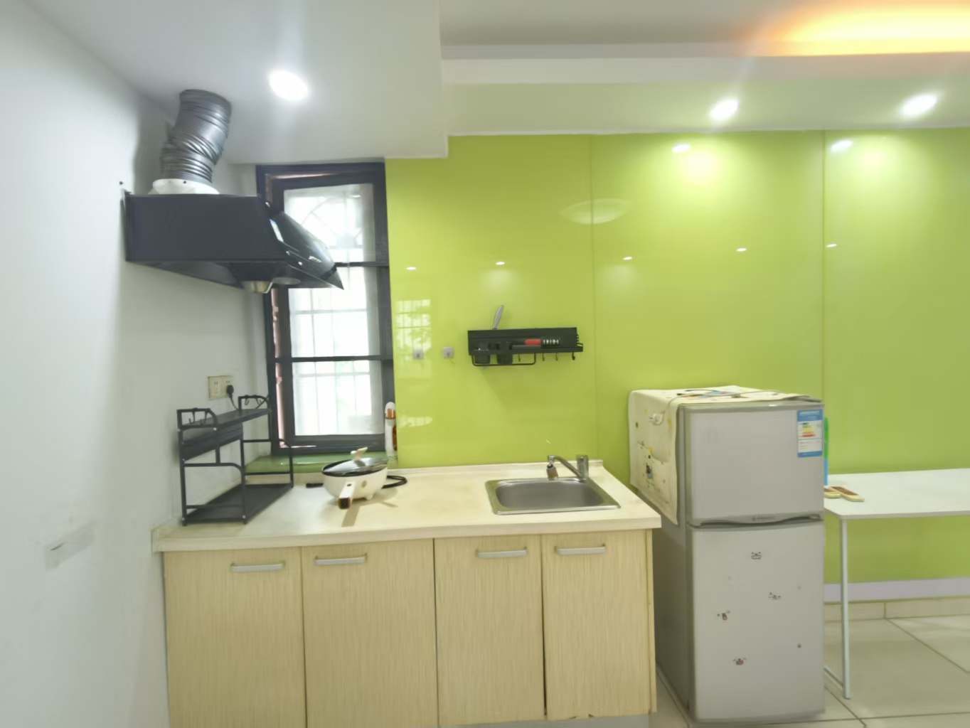 国贸花园 1室1厅1卫 1700.0元/月 国贸花园 1室1厅1卫 1700.0元/月户型图