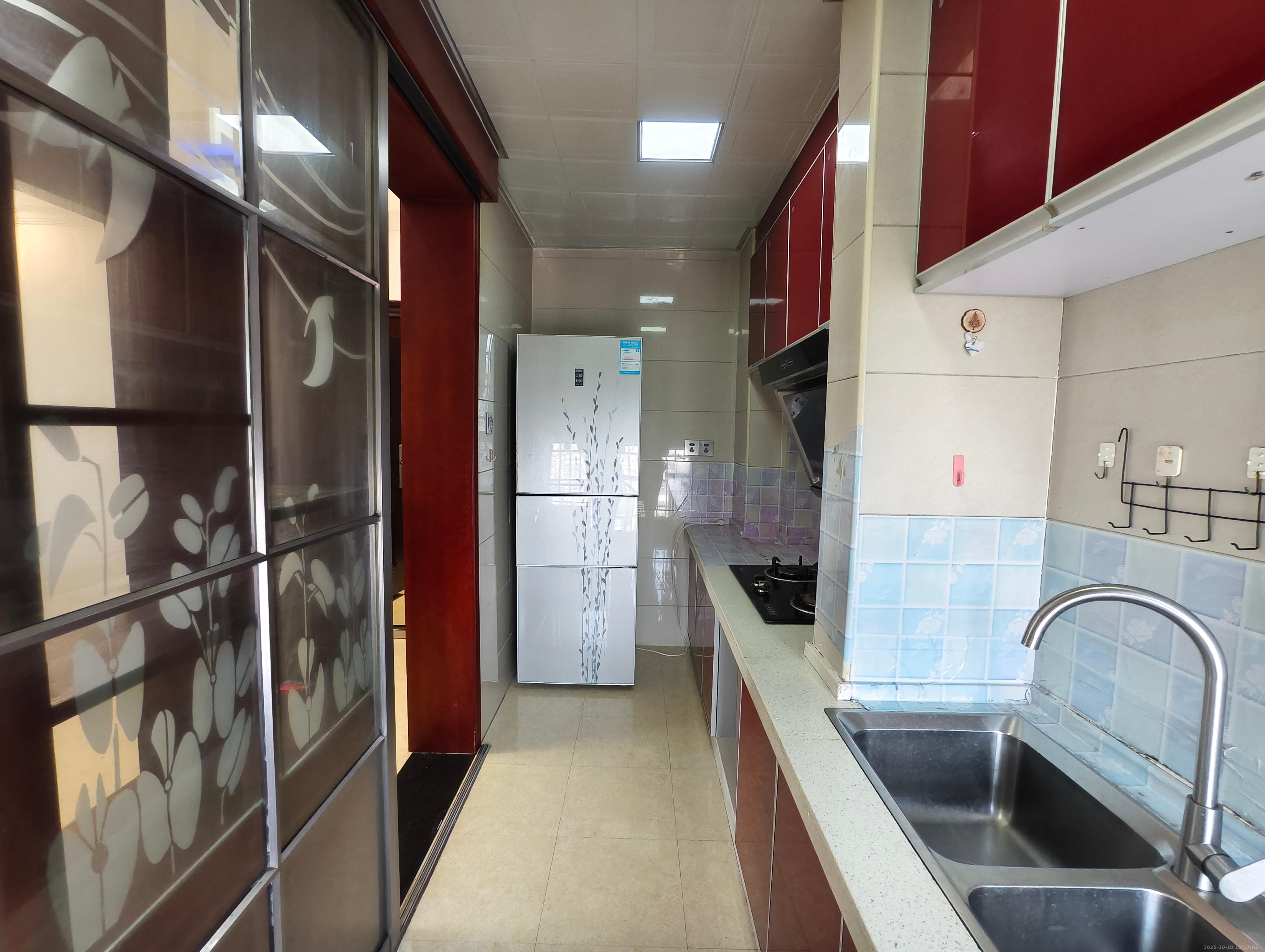 华城广场 2室2厅1卫 2800.0元/月 华城广场 2室2厅1卫 2800.0元/月室内图