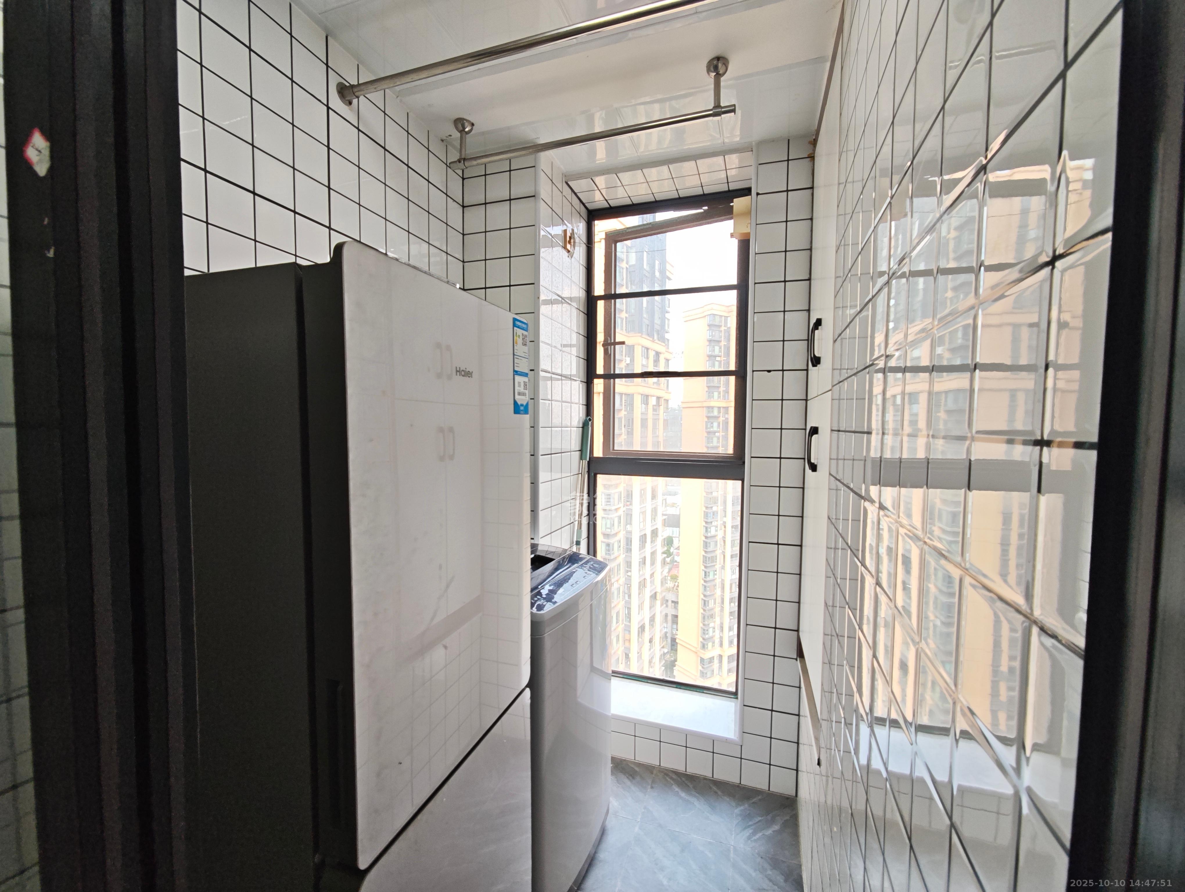 天健城  1室0厅1卫    2300.0元/月室内图