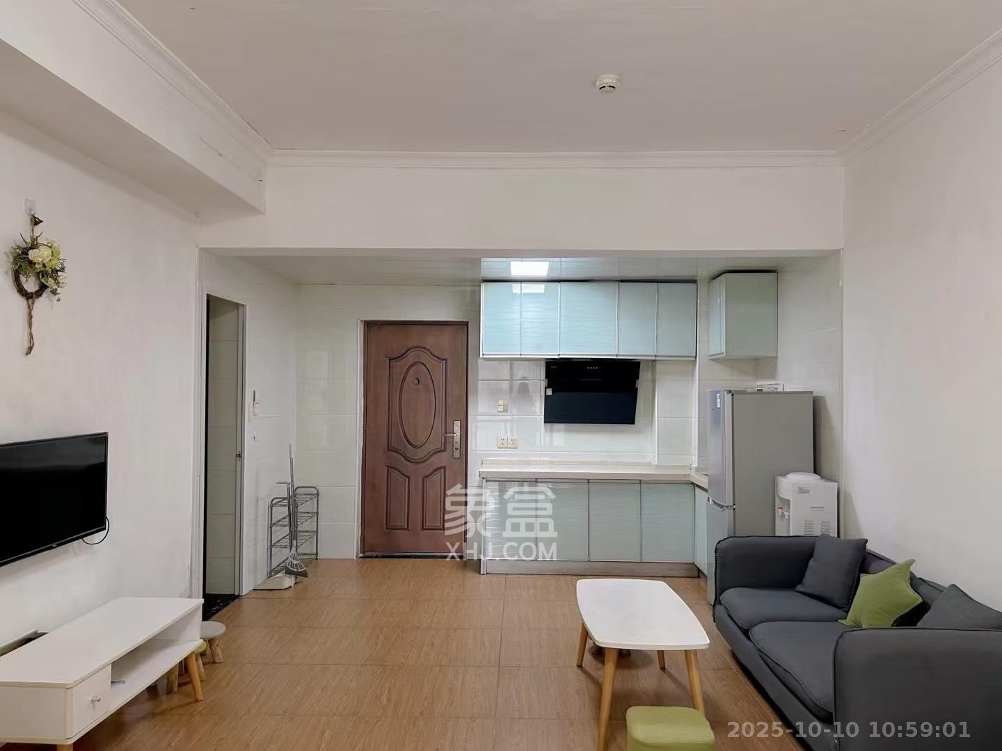 润芳园 1室1厅1卫 1600.0元/月 润芳园 1室1厅1卫 1600.0元/月室内图