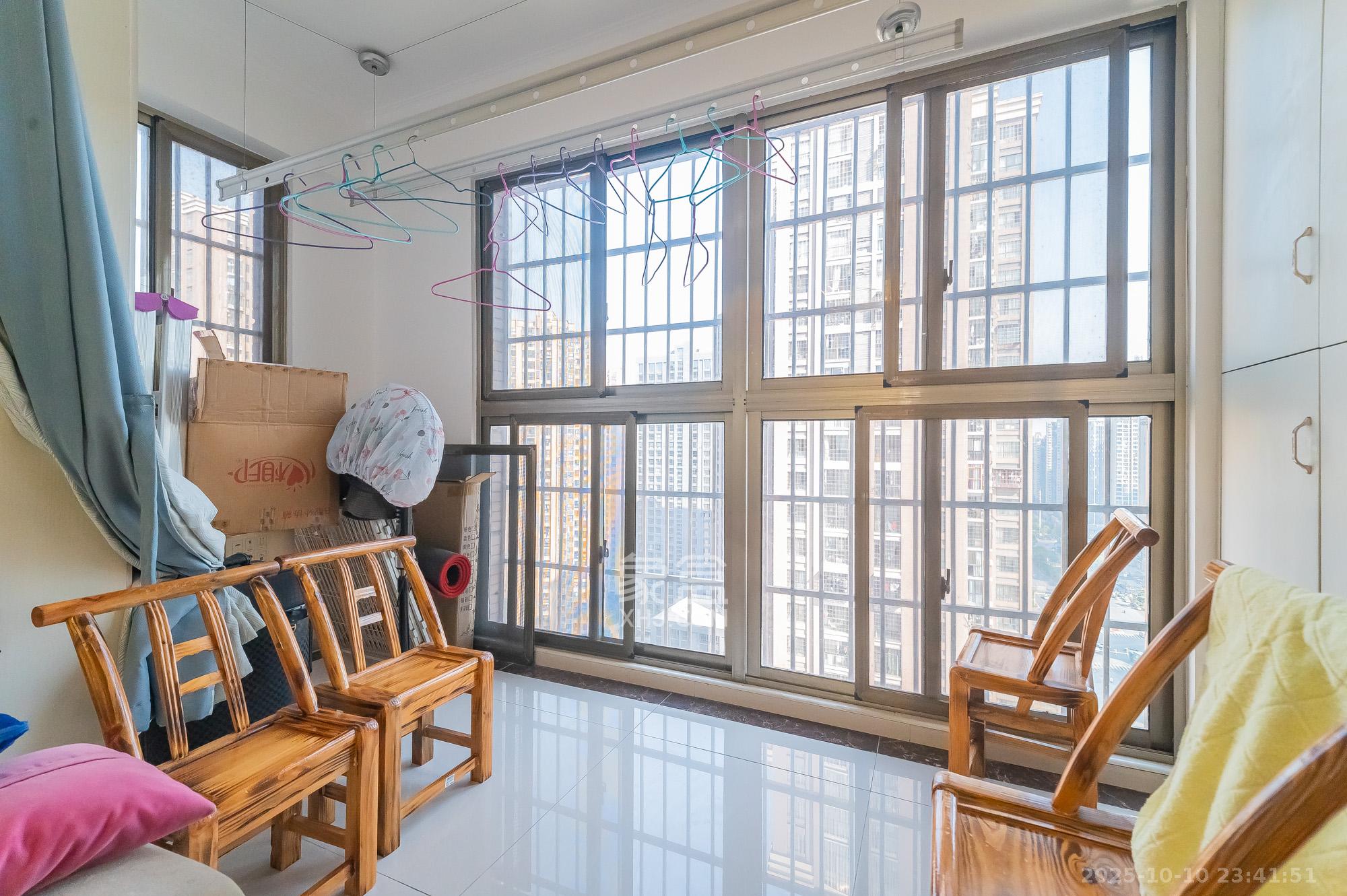 家和院 4室2厅2卫 92.8万 家和院 4室2厅2卫 92.8万阳台