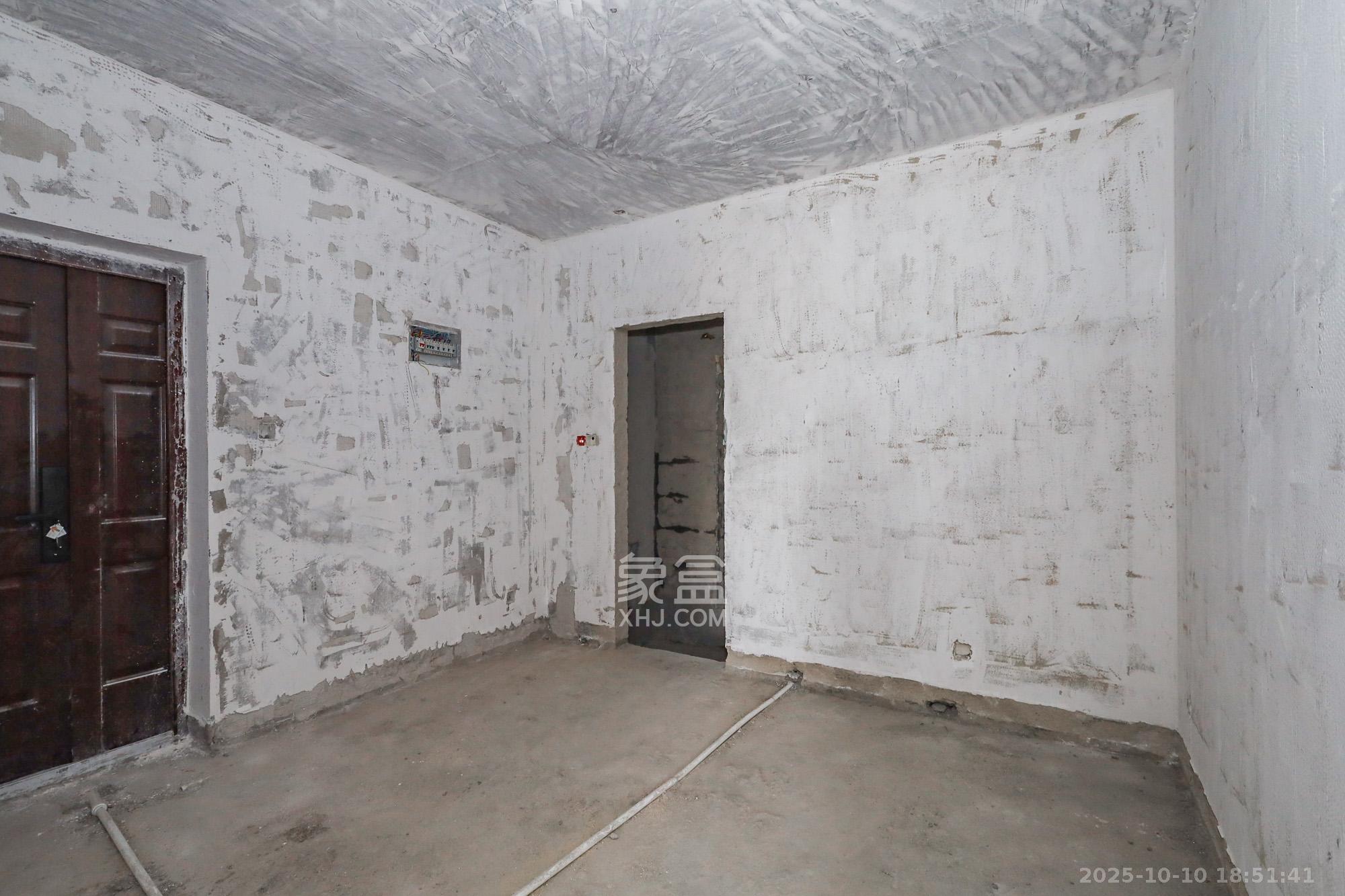 八方小区C区 1室2厅2卫 335.0万 八方小区C区 1室2厅2卫 335.0万其他