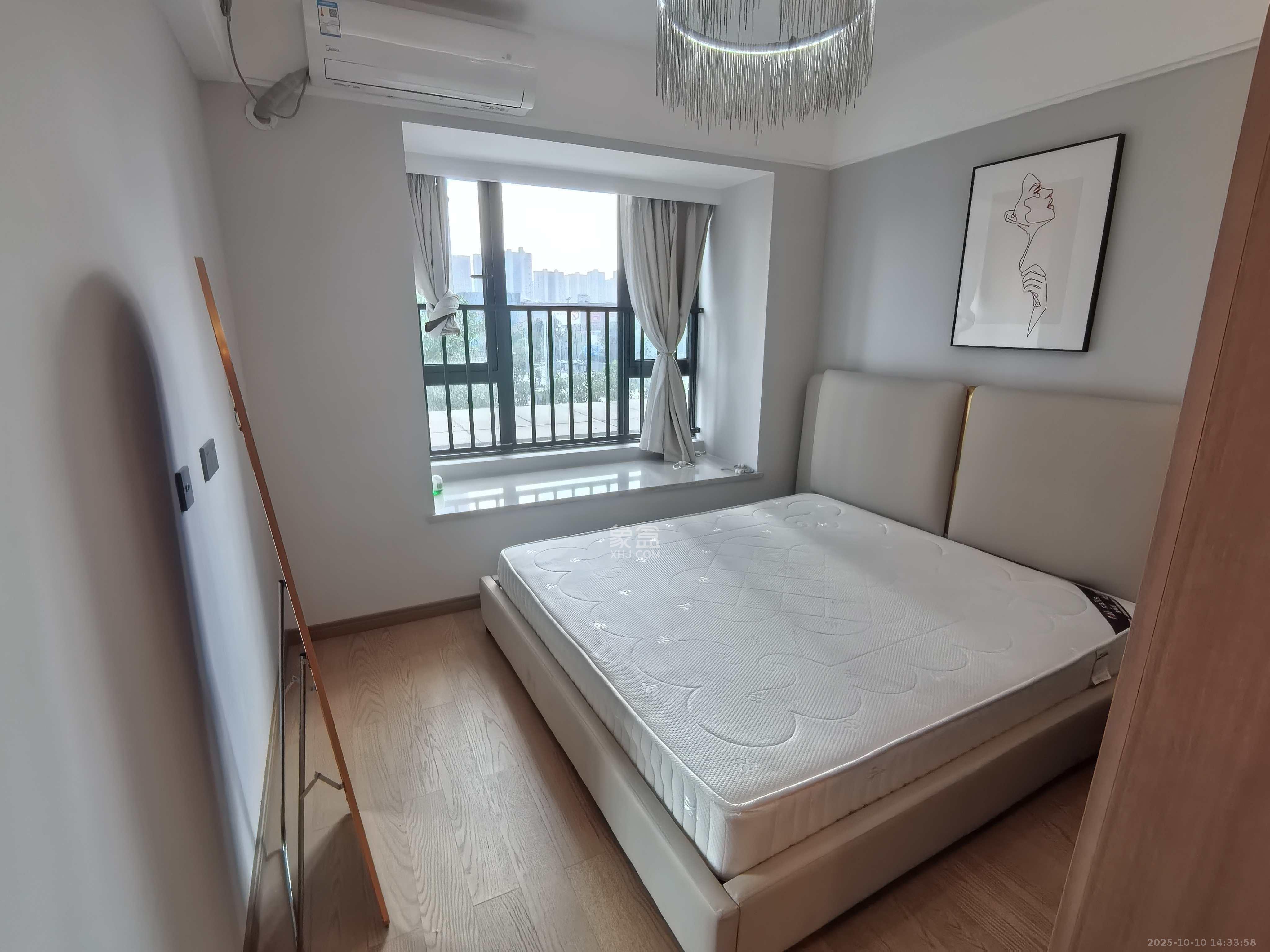 爱家当代境  3室2厅2卫    3300.0元/月室内图