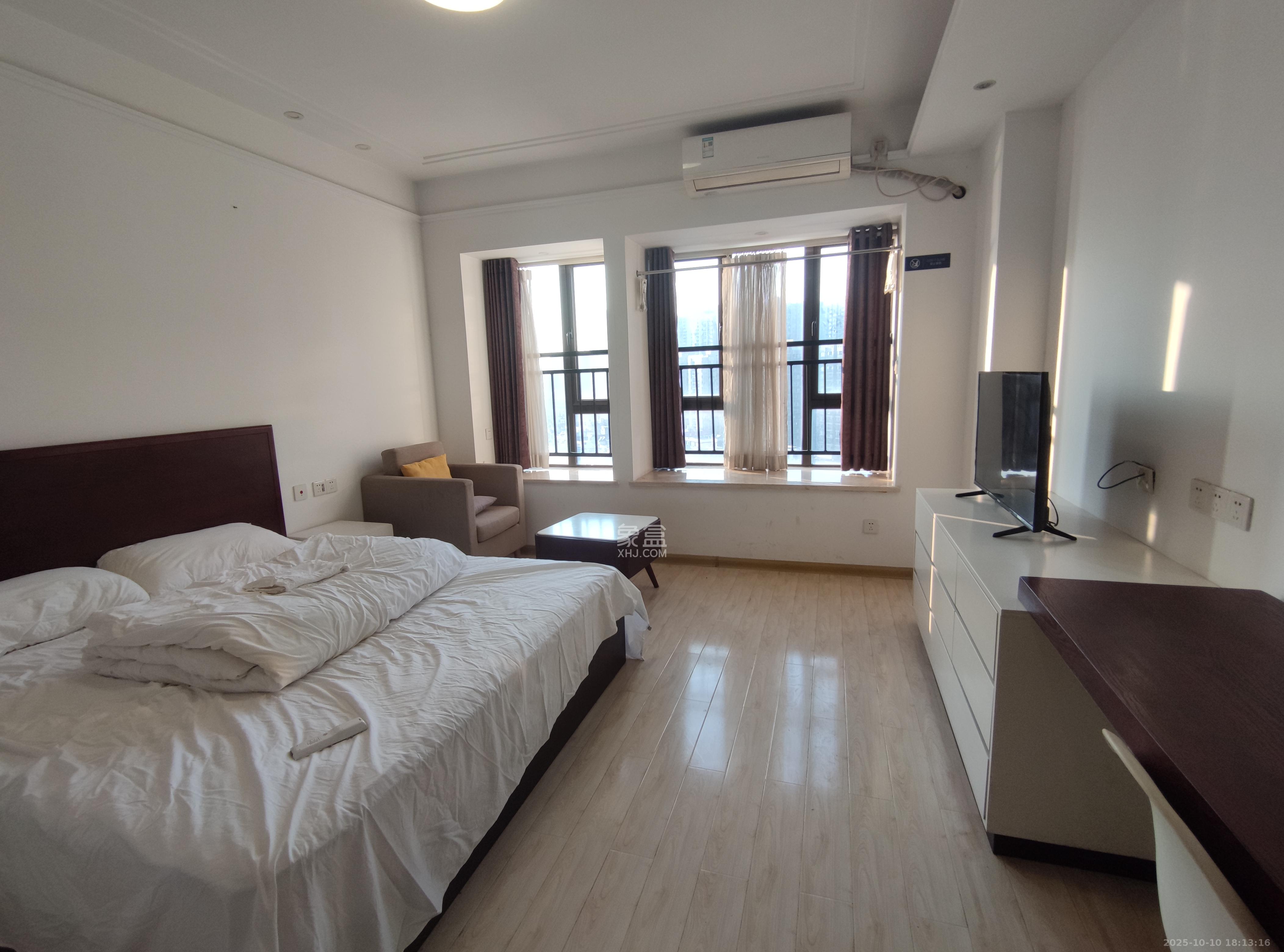 江山帝景哈佛  1室1厅1卫    1000.0元/月 江山帝景哈佛  1室1厅1卫    1000.0元/月室内图