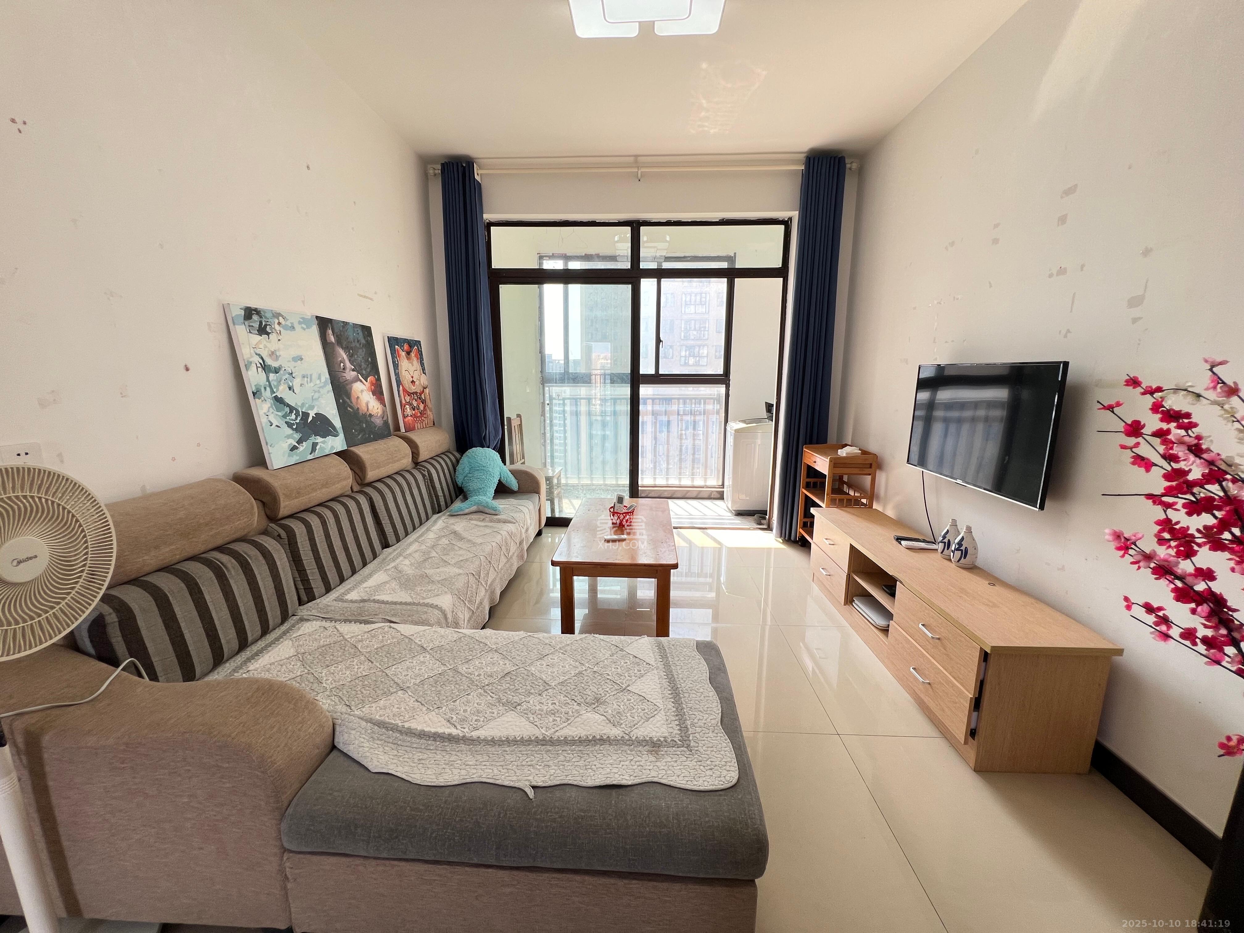 中建信和城  2室2厅1卫    2300.0元/月 中建信和城  2室2厅1卫    2300.0元/月