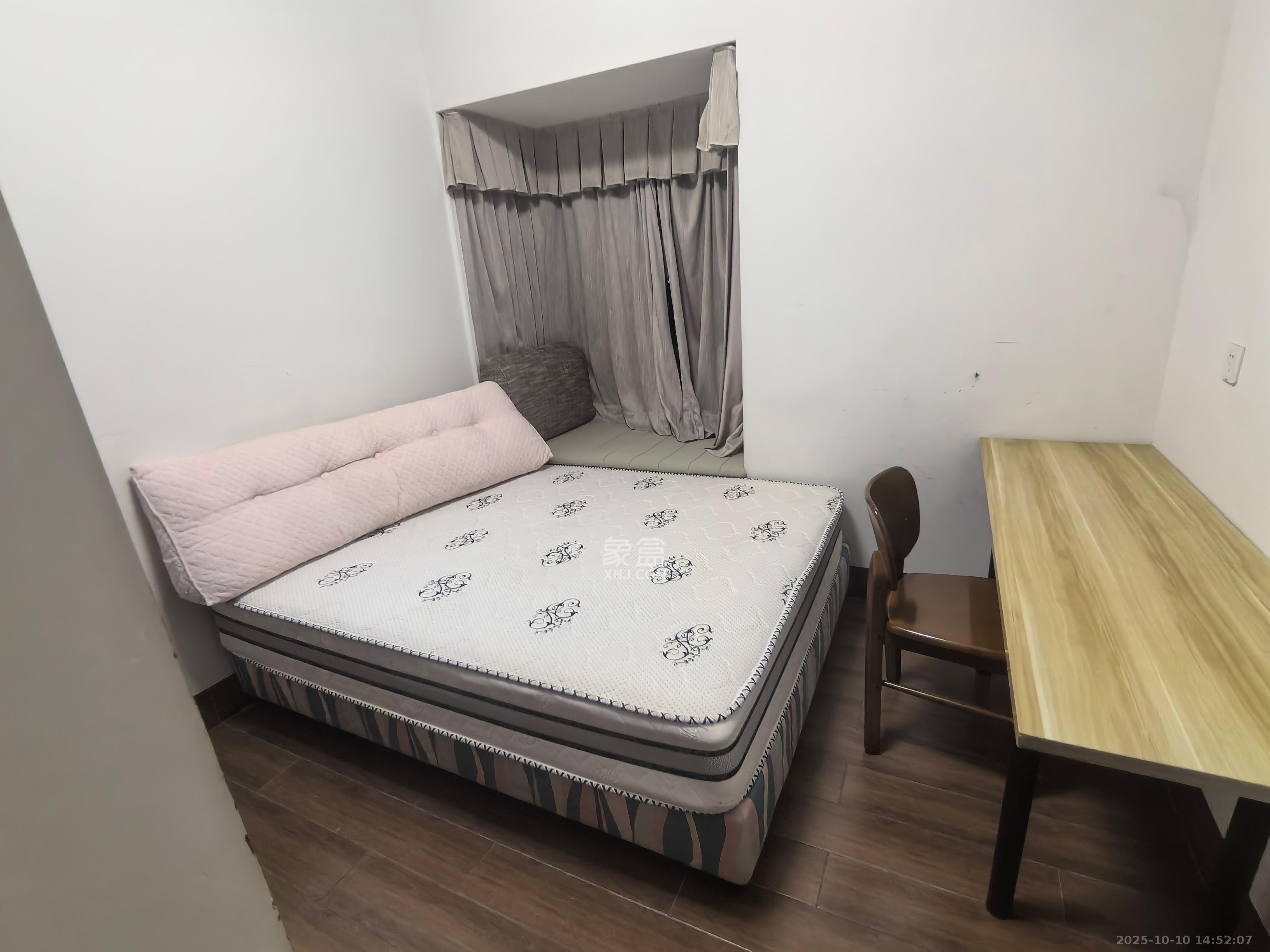 上海城小区 4室2厅2卫 2700.0元/月 上海城小区 4室2厅2卫 2700.0元/月室内图