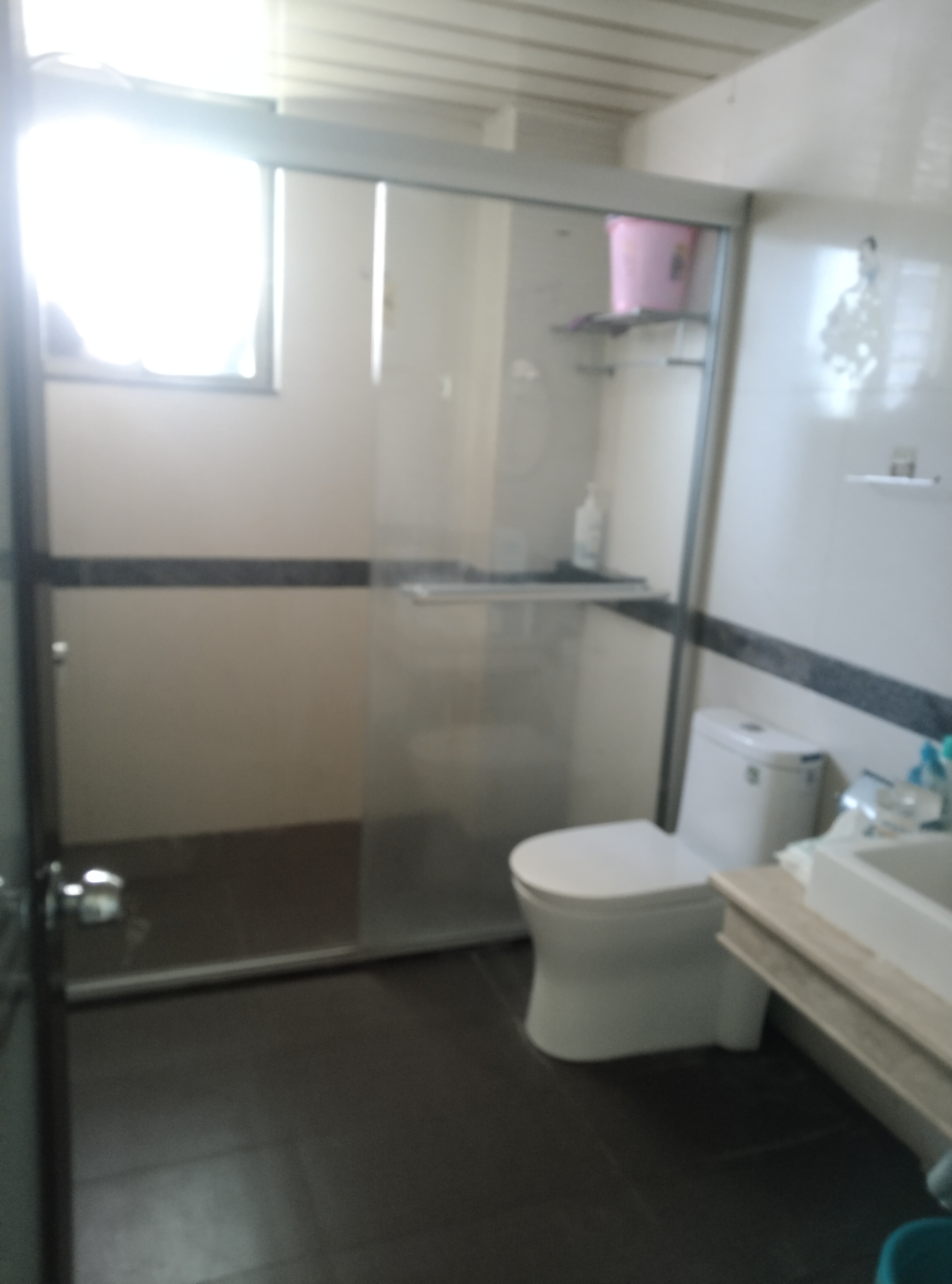 福隆公寓  4室2厅2卫    3000.0元/月室内图