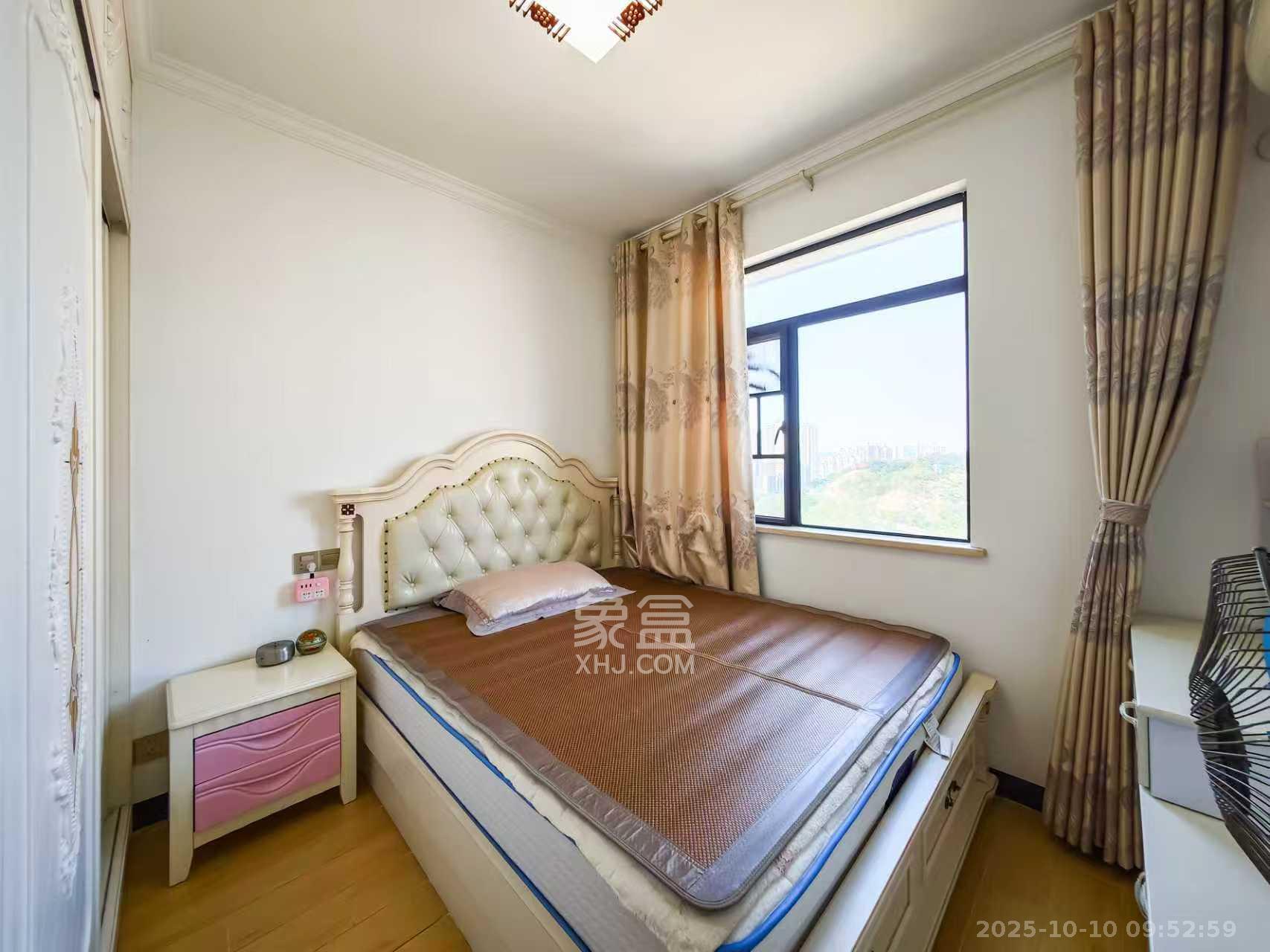 幸福考拉789  4室2厅2卫    2000.0元/月室内图