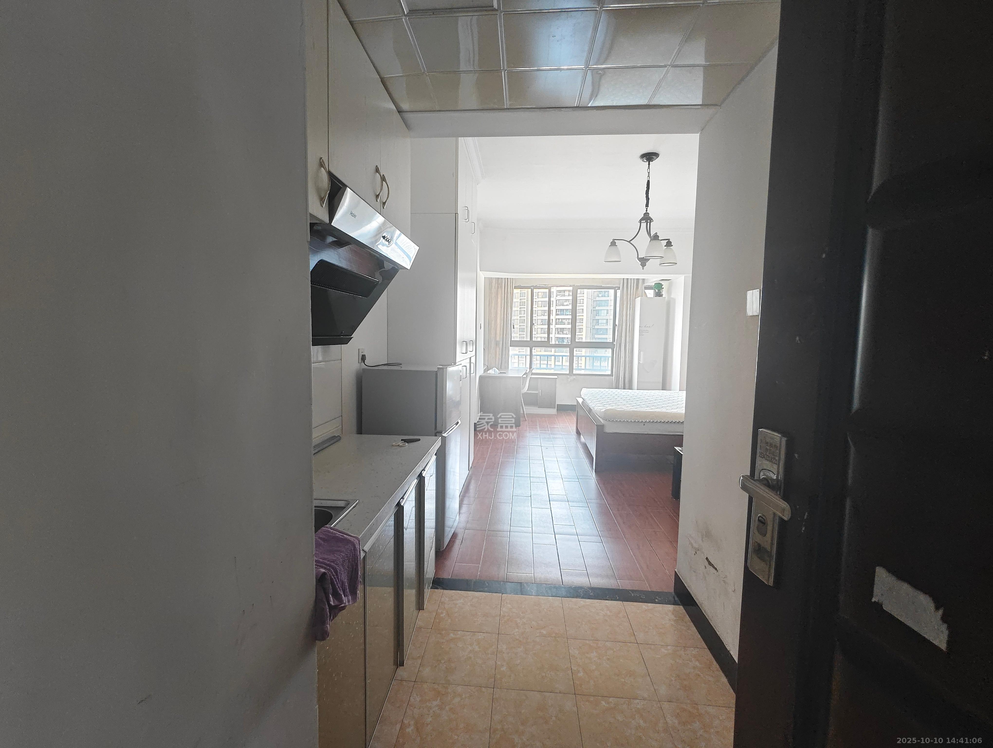 当代滨江MOMA  1室1厅1卫    1400.0元/月