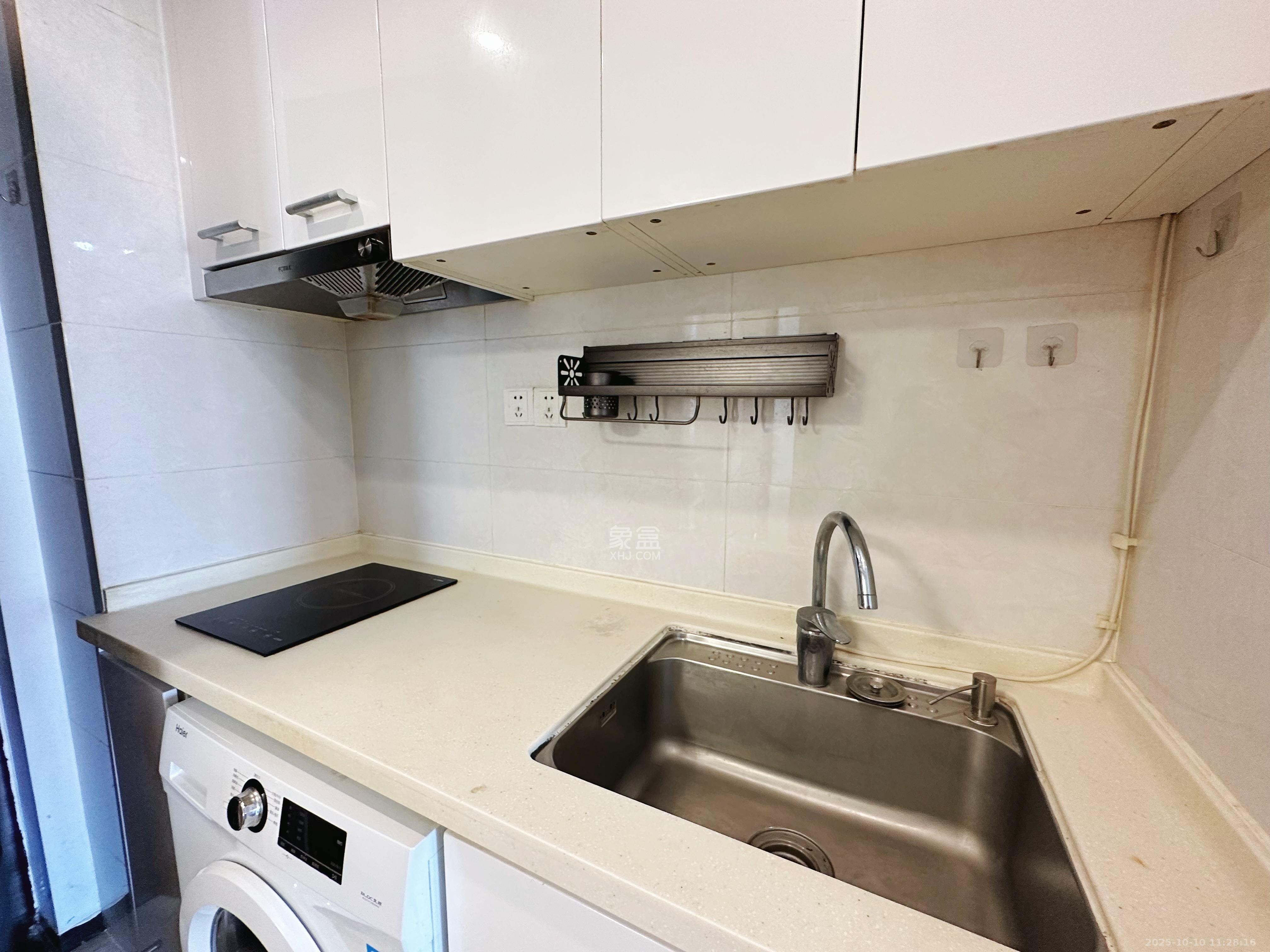 中海国际二期  1室1厅1卫    1100.0元/月室内图