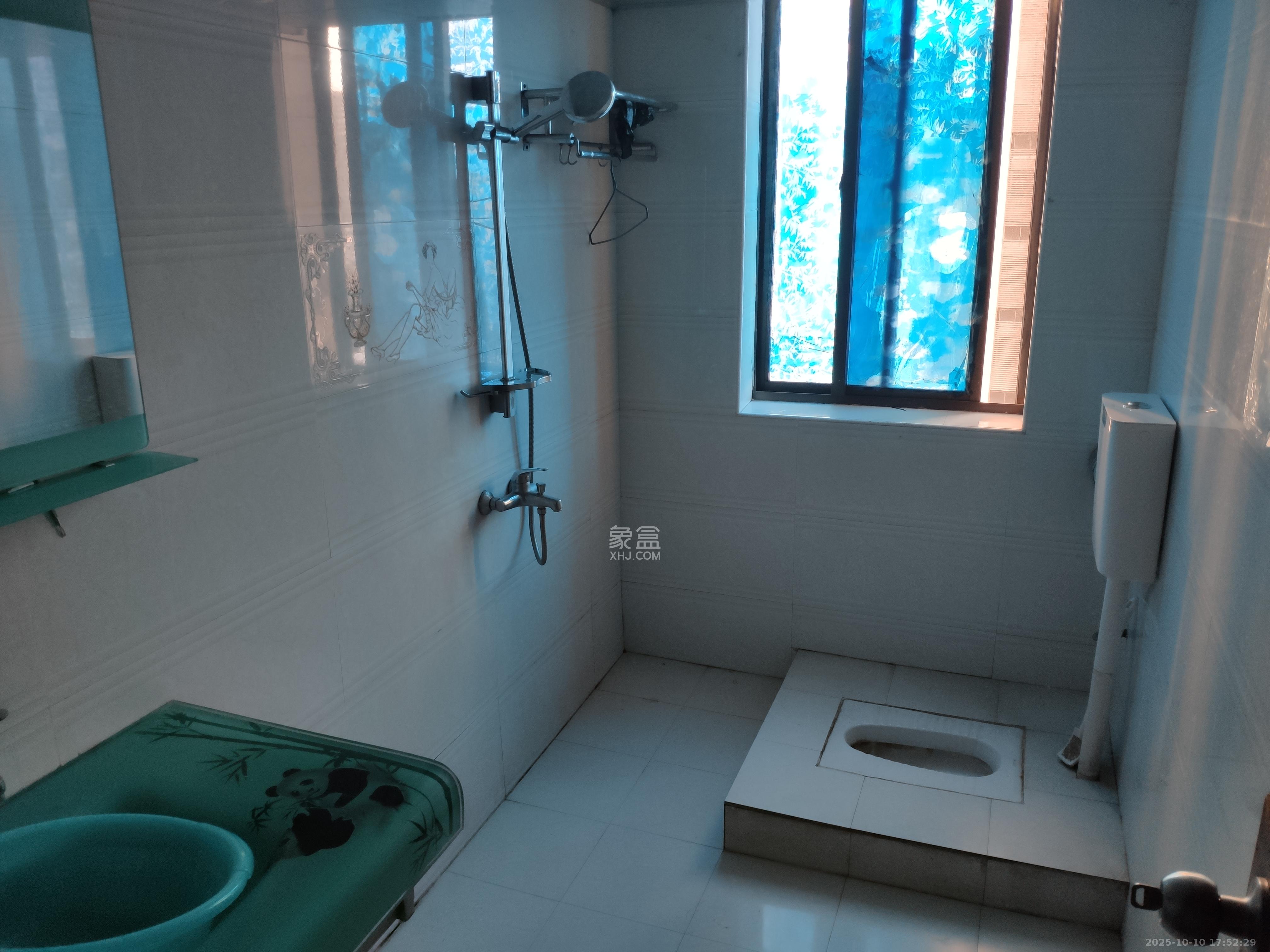 窑岭光大银行宿舍  2室2厅1卫    2100.0元/月室内图