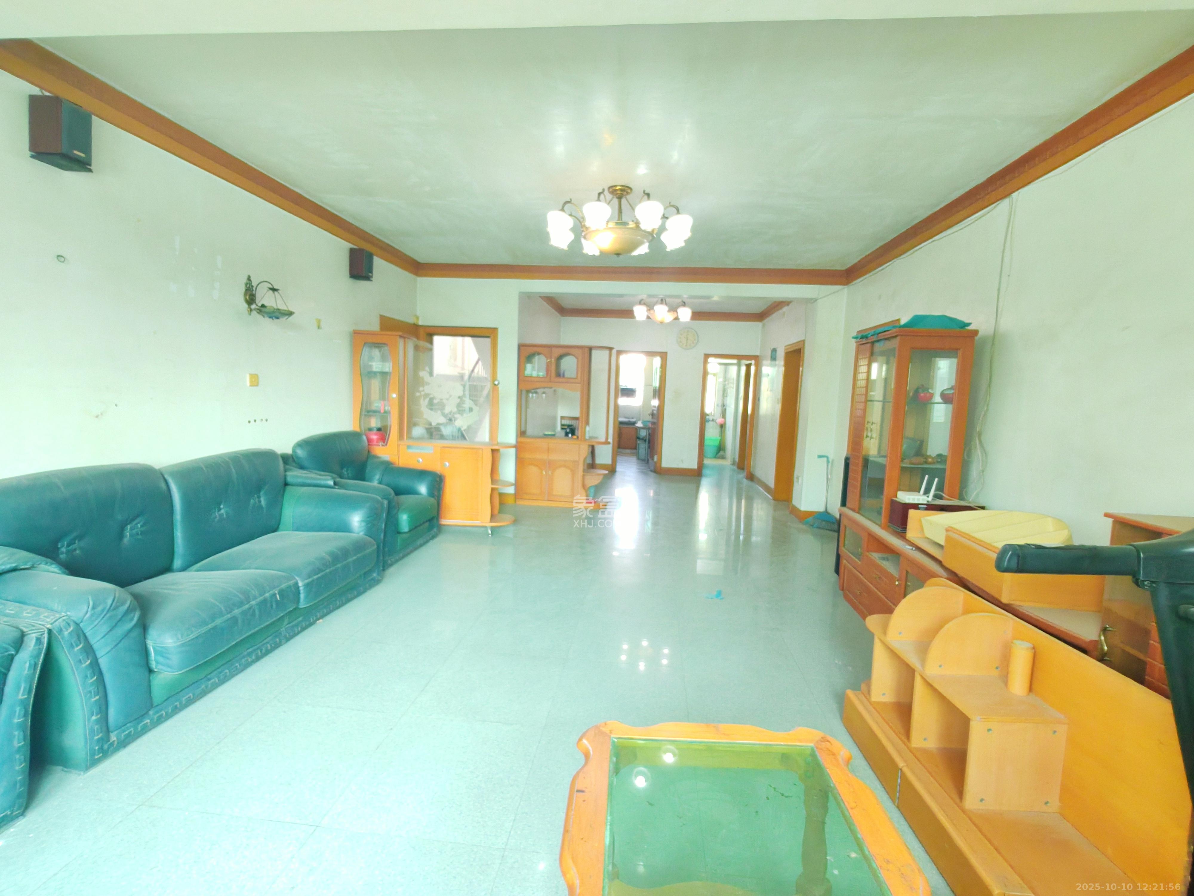 南天花园  3室2厅2卫    1800.0元/月 南天花园  3室2厅2卫    1800.0元/月室内图