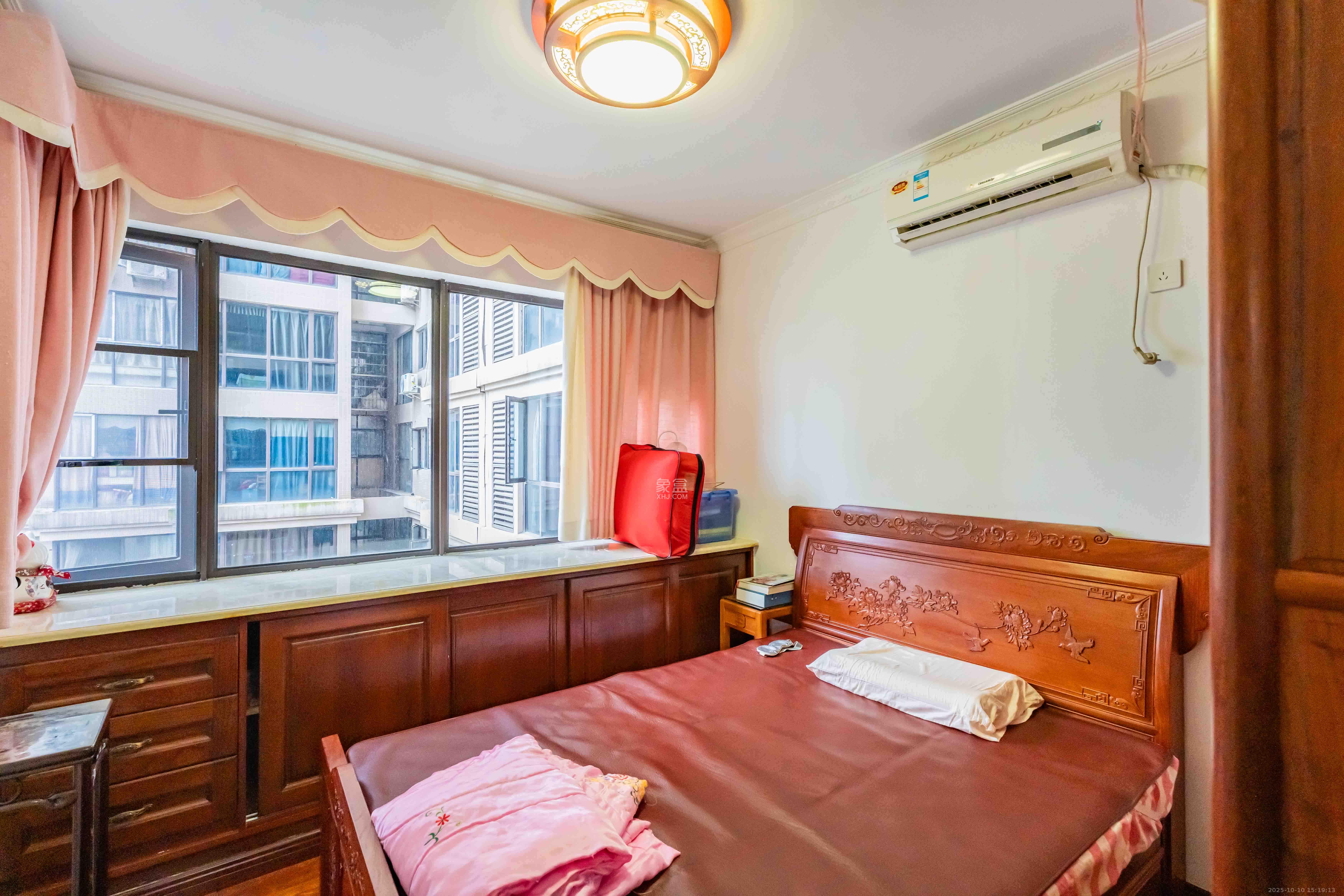 海洋半岛(月珑湾) 3室2厅1卫 2700.0元/月 海洋半岛(月珑湾) 3室2厅1卫 2700.0元/月室内图