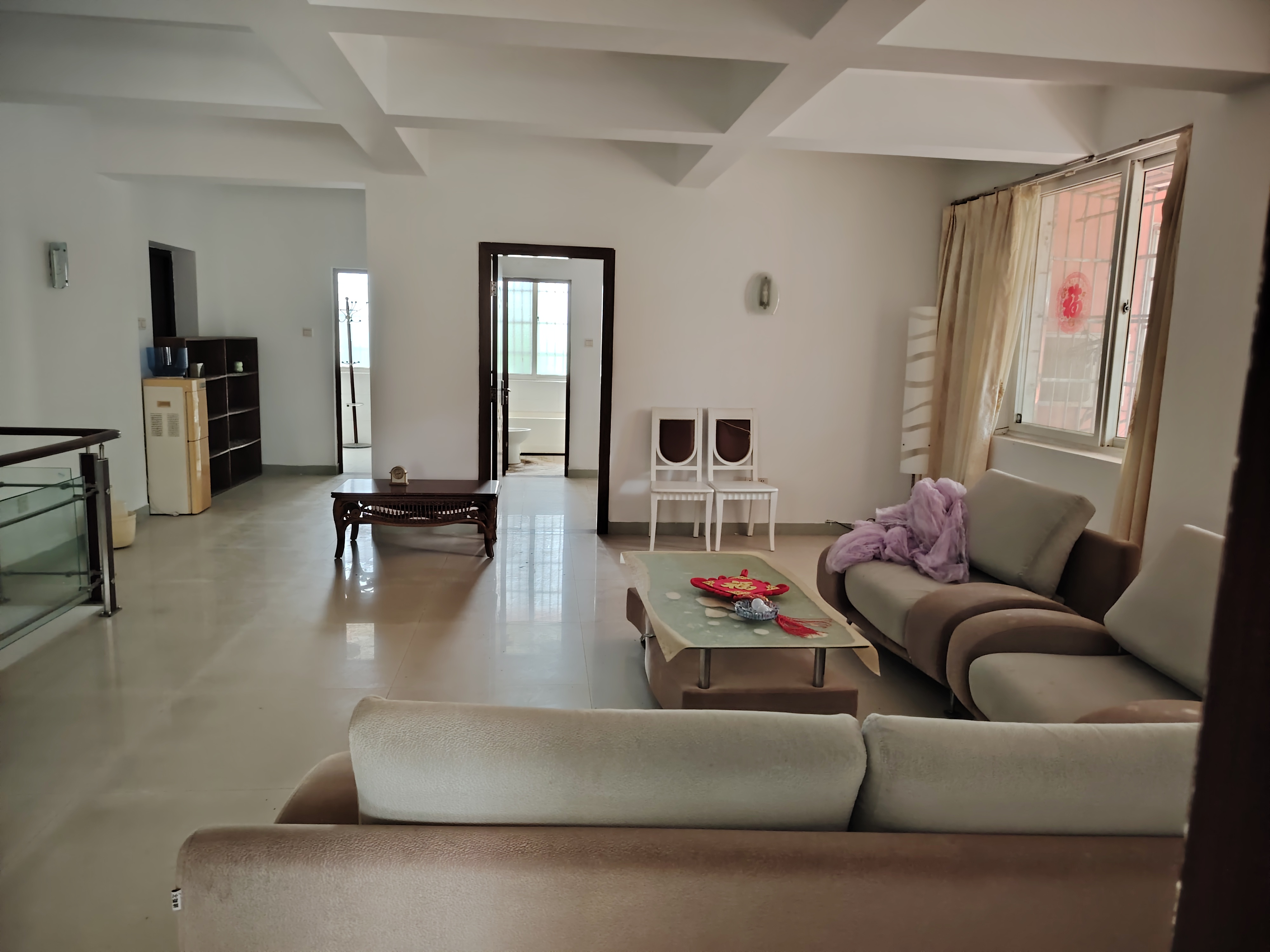 顺发新村 6室4厅3卫 5000.0元/月 顺发新村 6室4厅3卫 5000.0元/月室内图