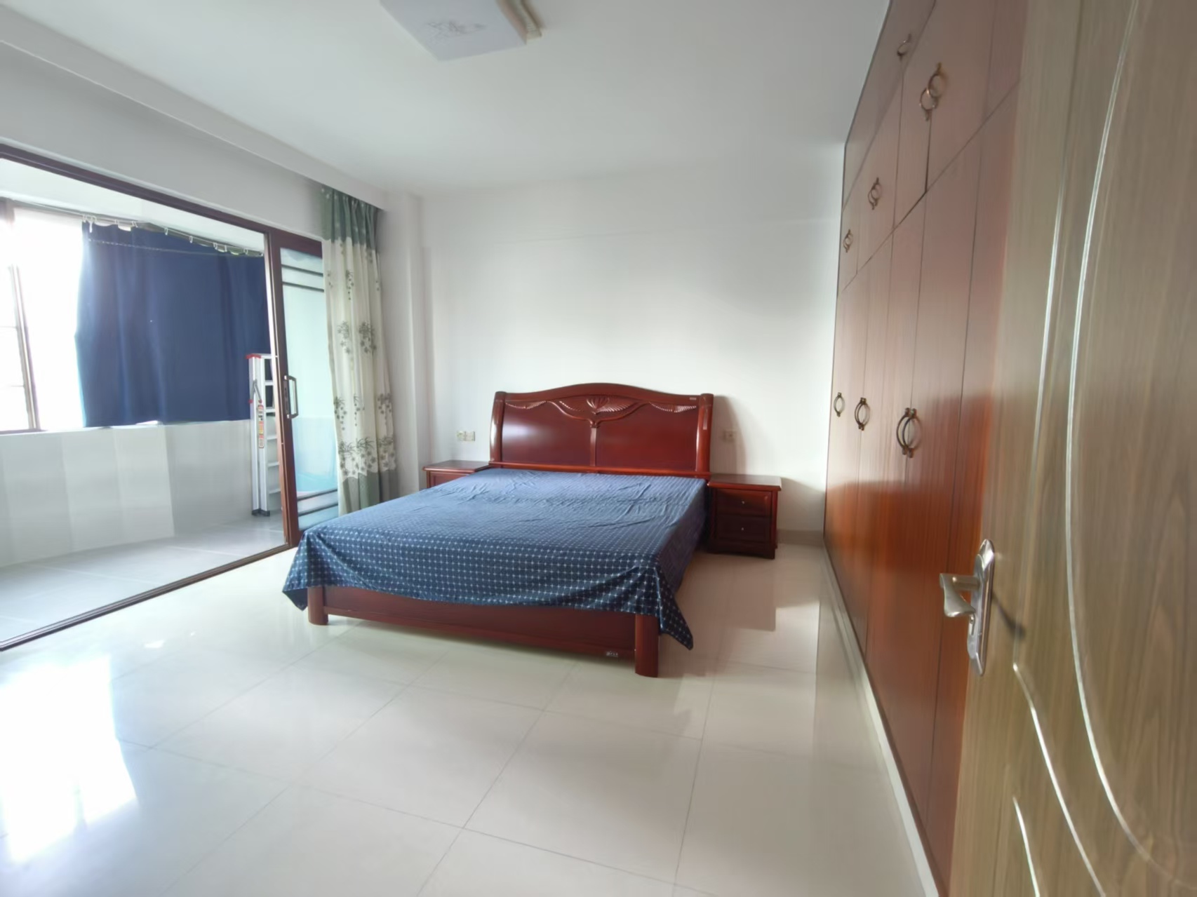 华贸大厦(华贸花苑) 3室2厅2卫 2600.0元/月 华贸大厦(华贸花苑) 3室2厅2卫 2600.0元/月室内图