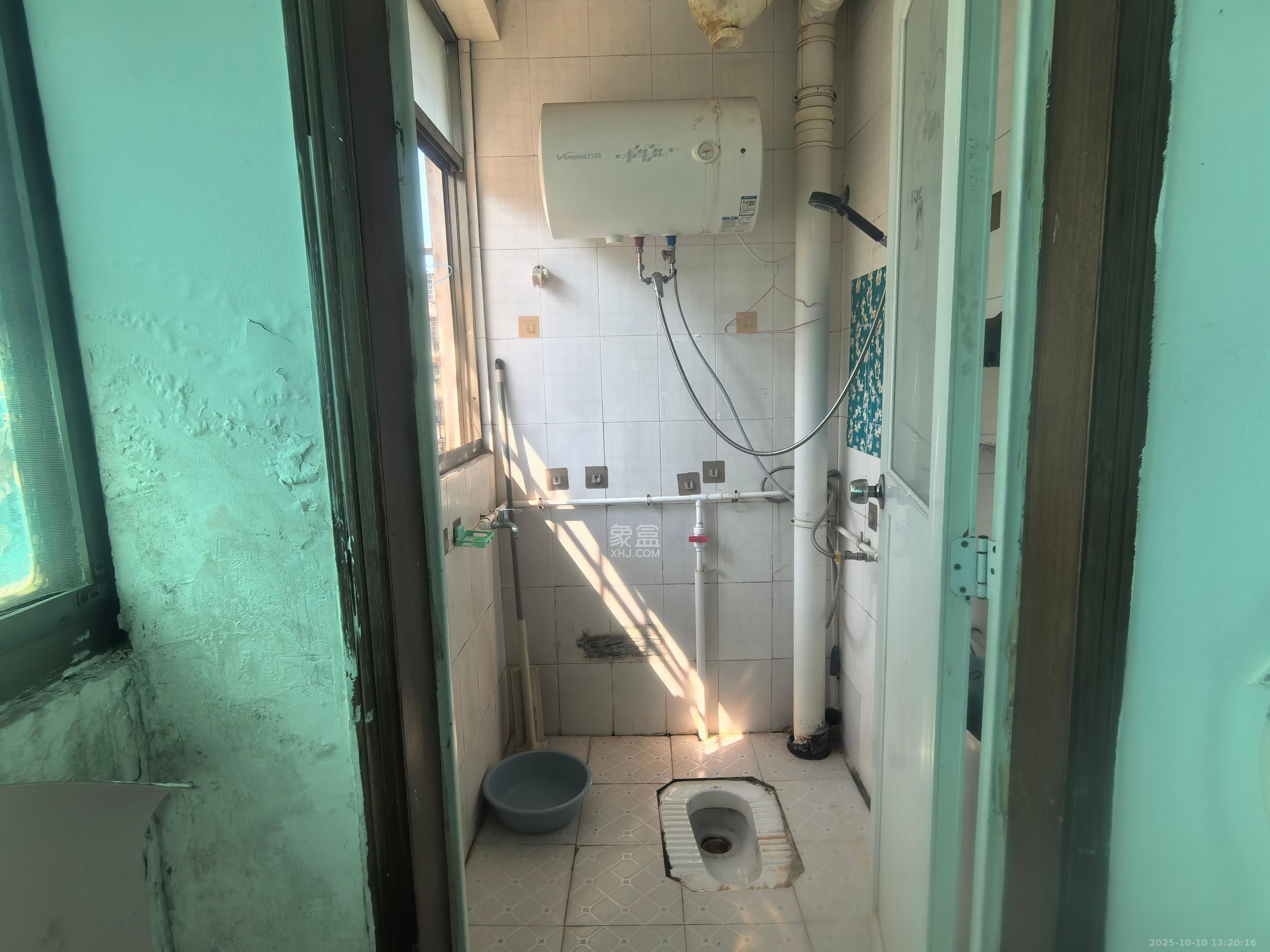 裕民小区 1室1厅1卫 1100.0元/月 裕民小区 1室1厅1卫 1100.0元/月室内图