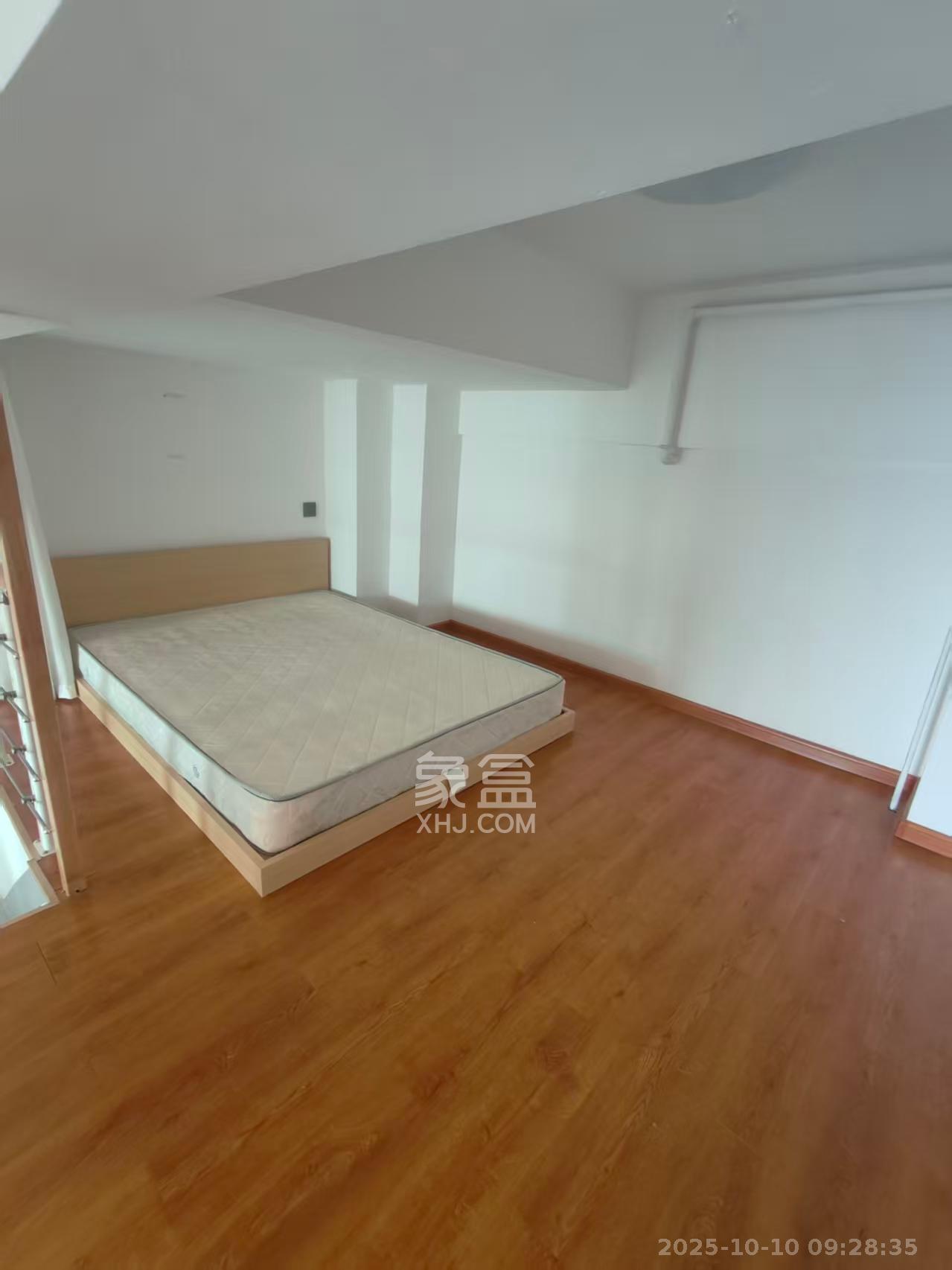 振业城三期 2室2厅1卫 2000.0元/月 振业城三期 2室2厅1卫 2000.0元/月室内图