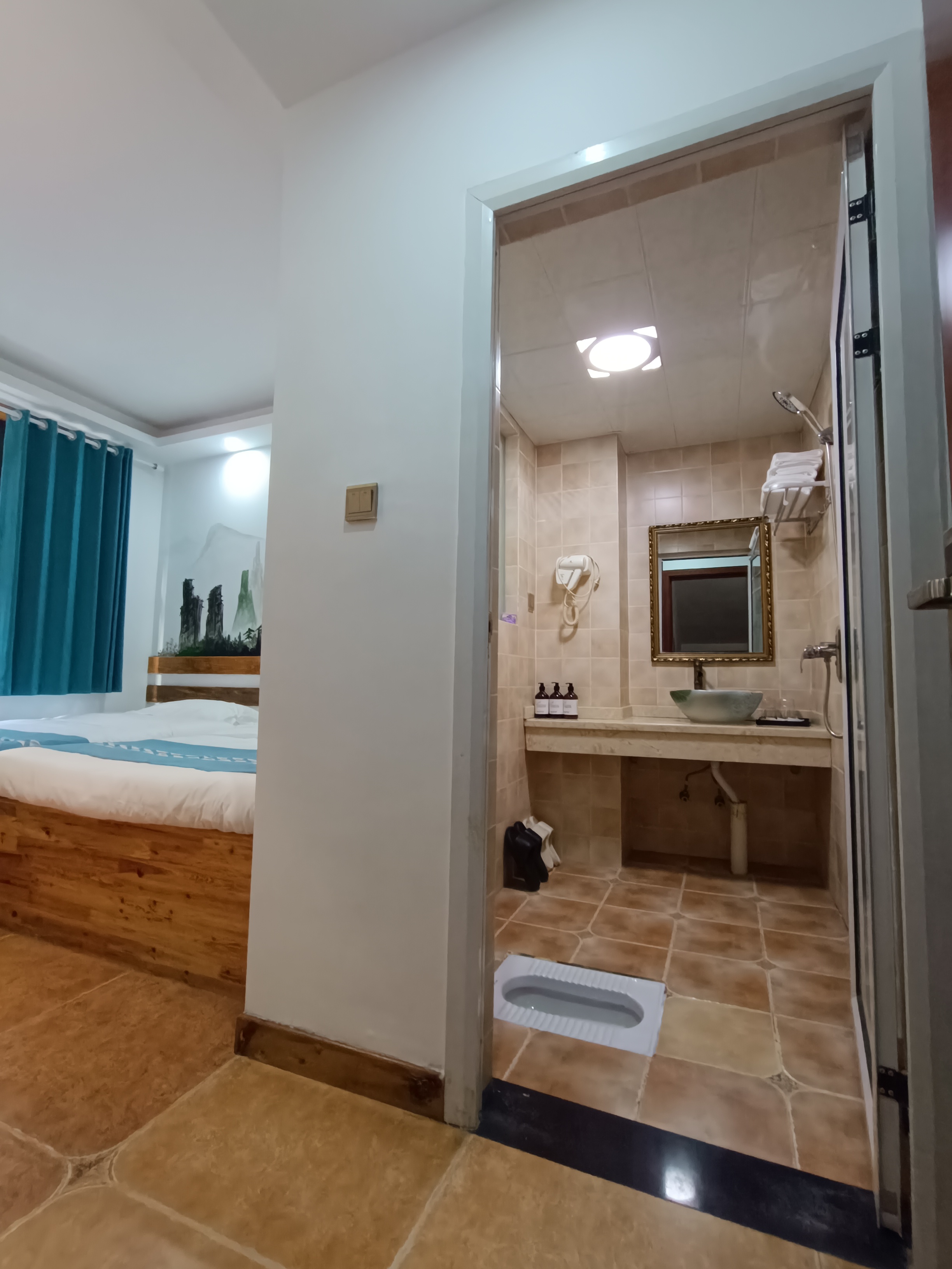 黄金塔安置小区散盘 10室2厅4卫 3300.0元/月 黄金塔安置小区散盘 10室2厅4卫 3300.0元/月室内图