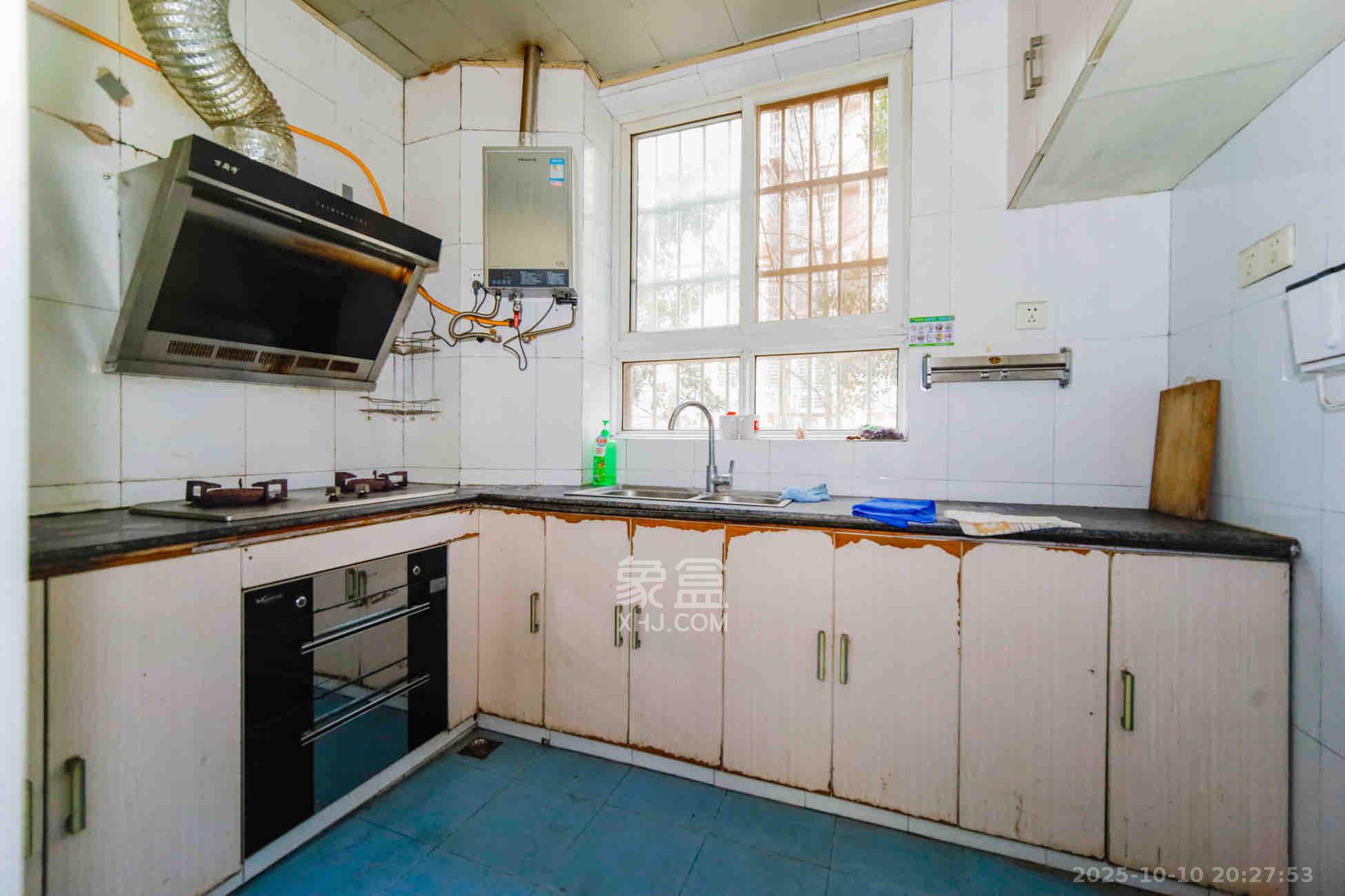 恒盛佳苑 2室2厅1卫 1550.0元/月 恒盛佳苑 2室2厅1卫 1550.0元/月室内图