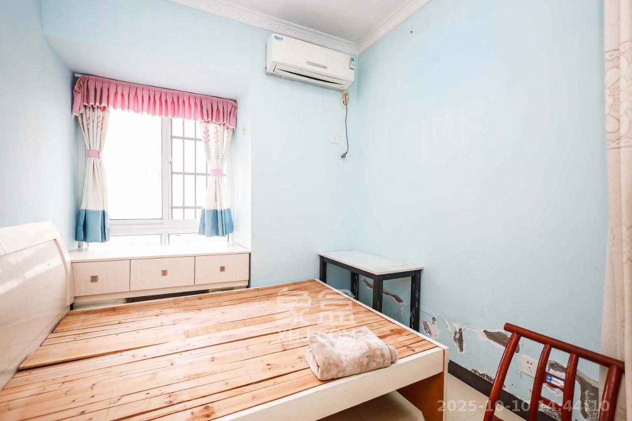 天麓尚层 3室2厅2卫 2100.0元/月 天麓尚层 3室2厅2卫 2100.0元/月室内图