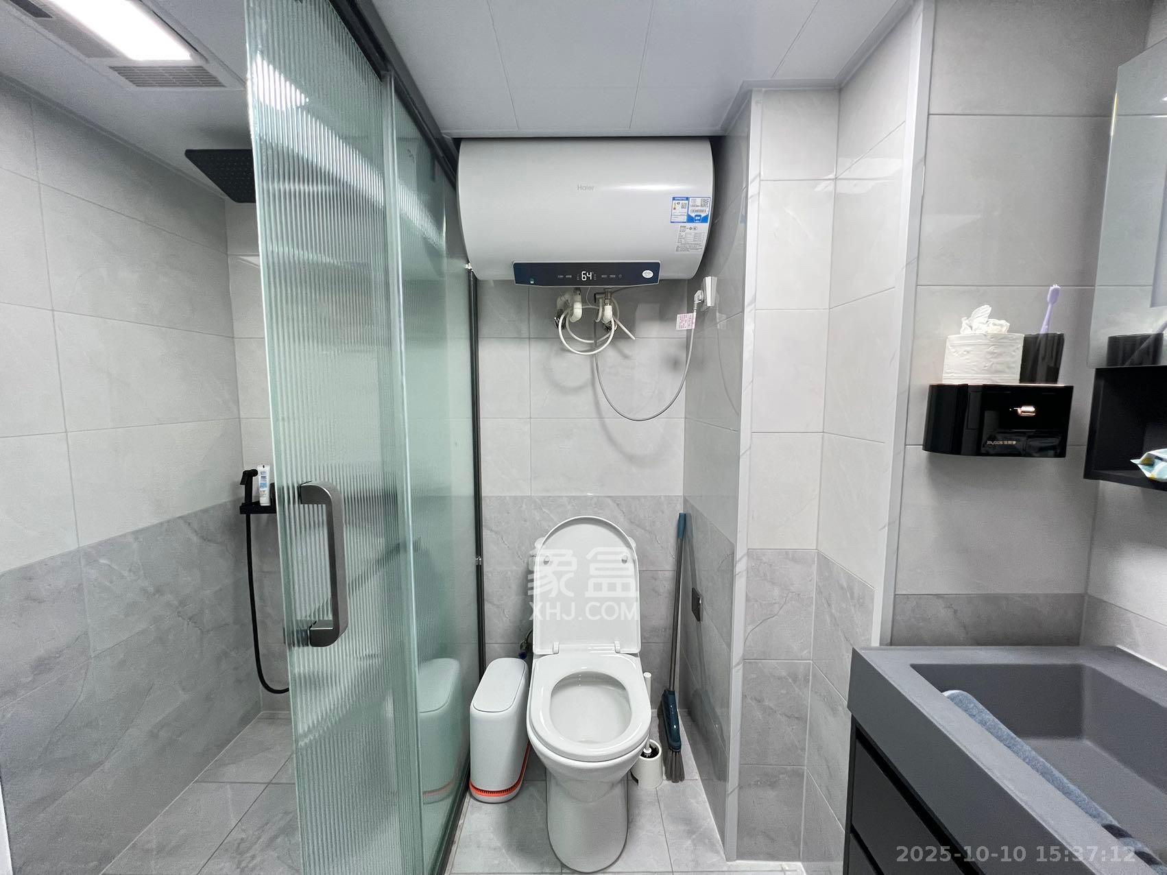 润和国际广场 2室1厅1卫 2600.0元/月 润和国际广场 2室1厅1卫 2600.0元/月室内图