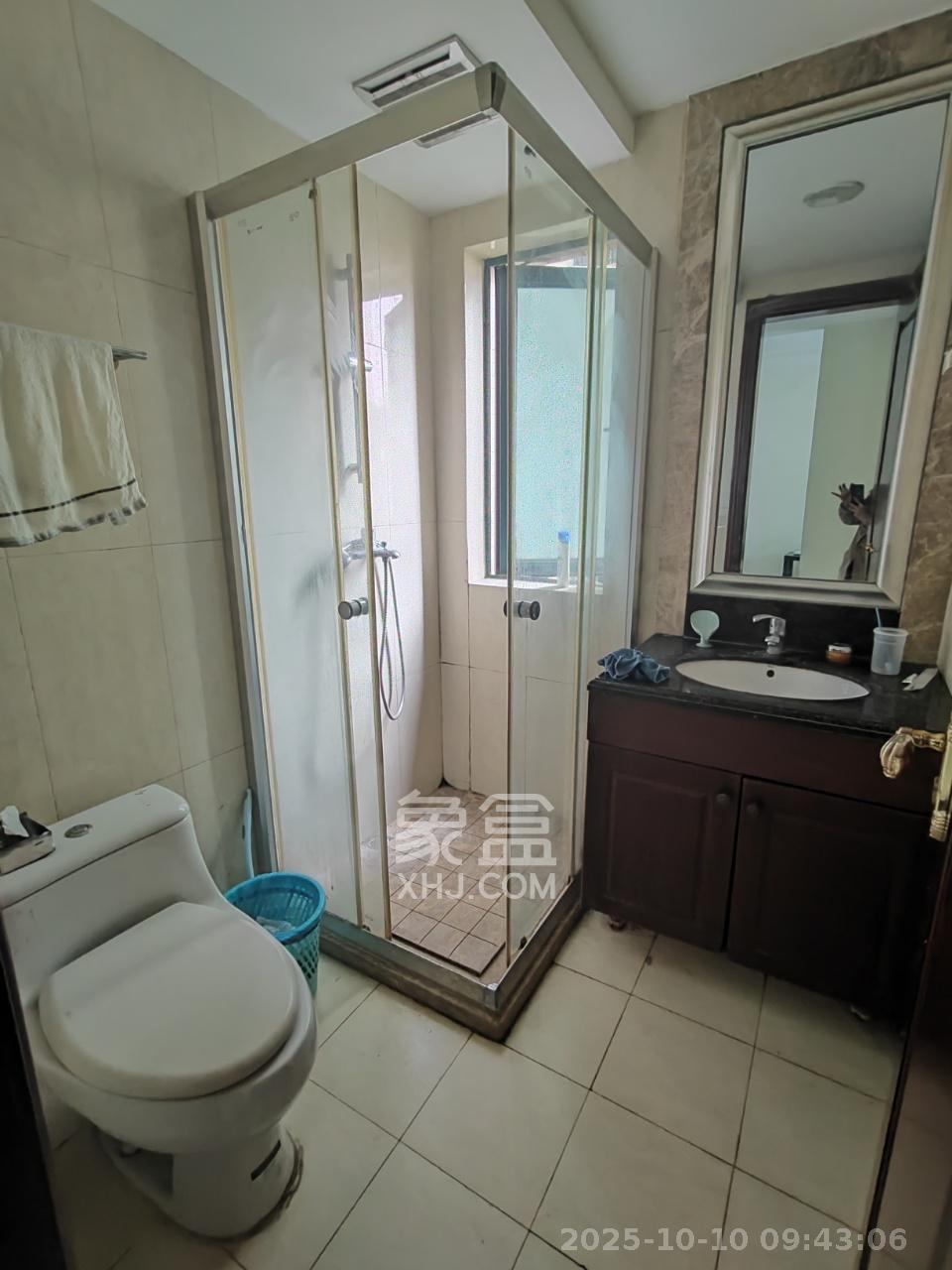 恒大城 2室2厅1卫 2000.0元/月 恒大城 2室2厅1卫 2000.0元/月室内图