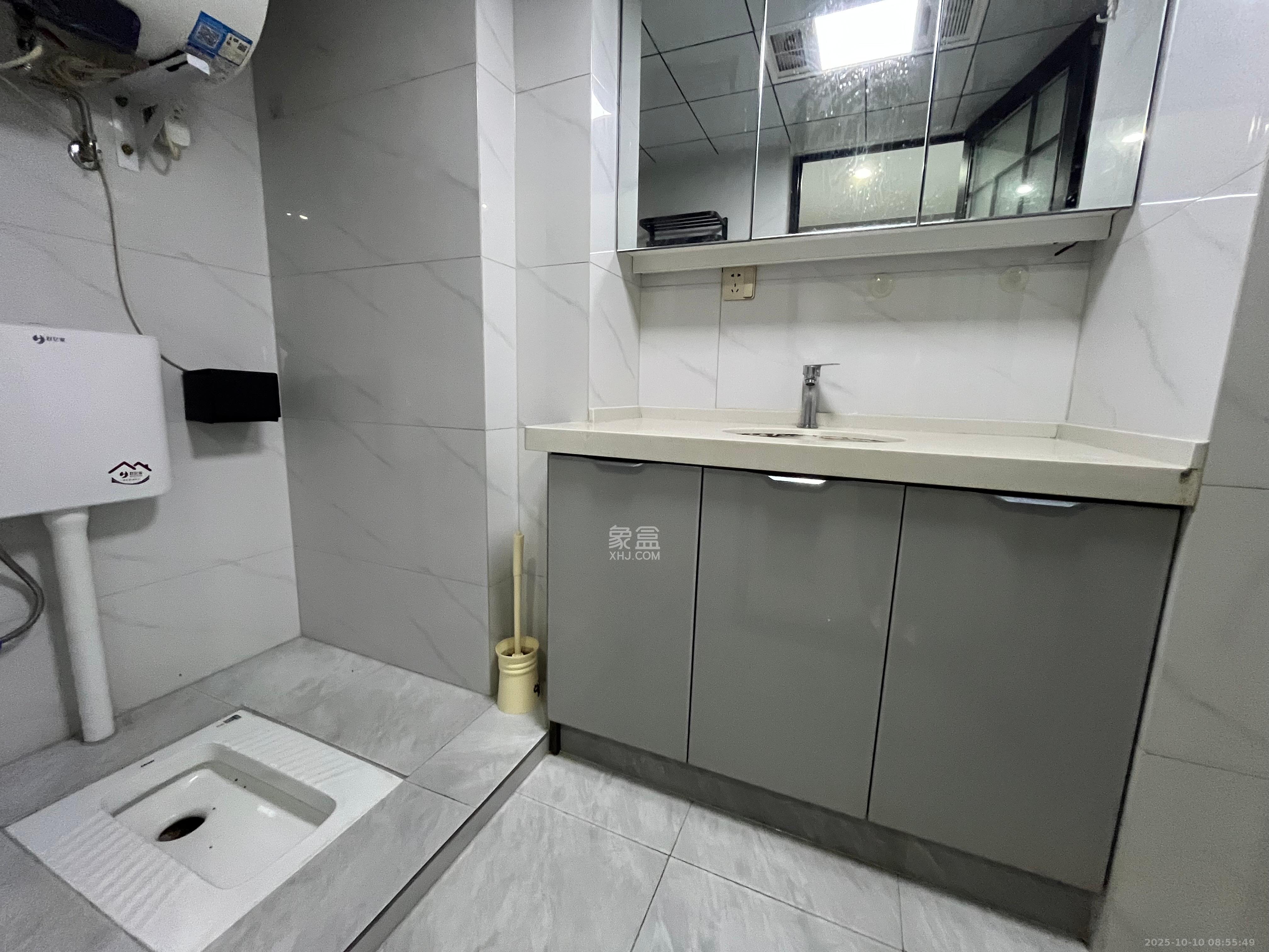 新城悦隽  2室1厅1卫    1800.0元/月室内图