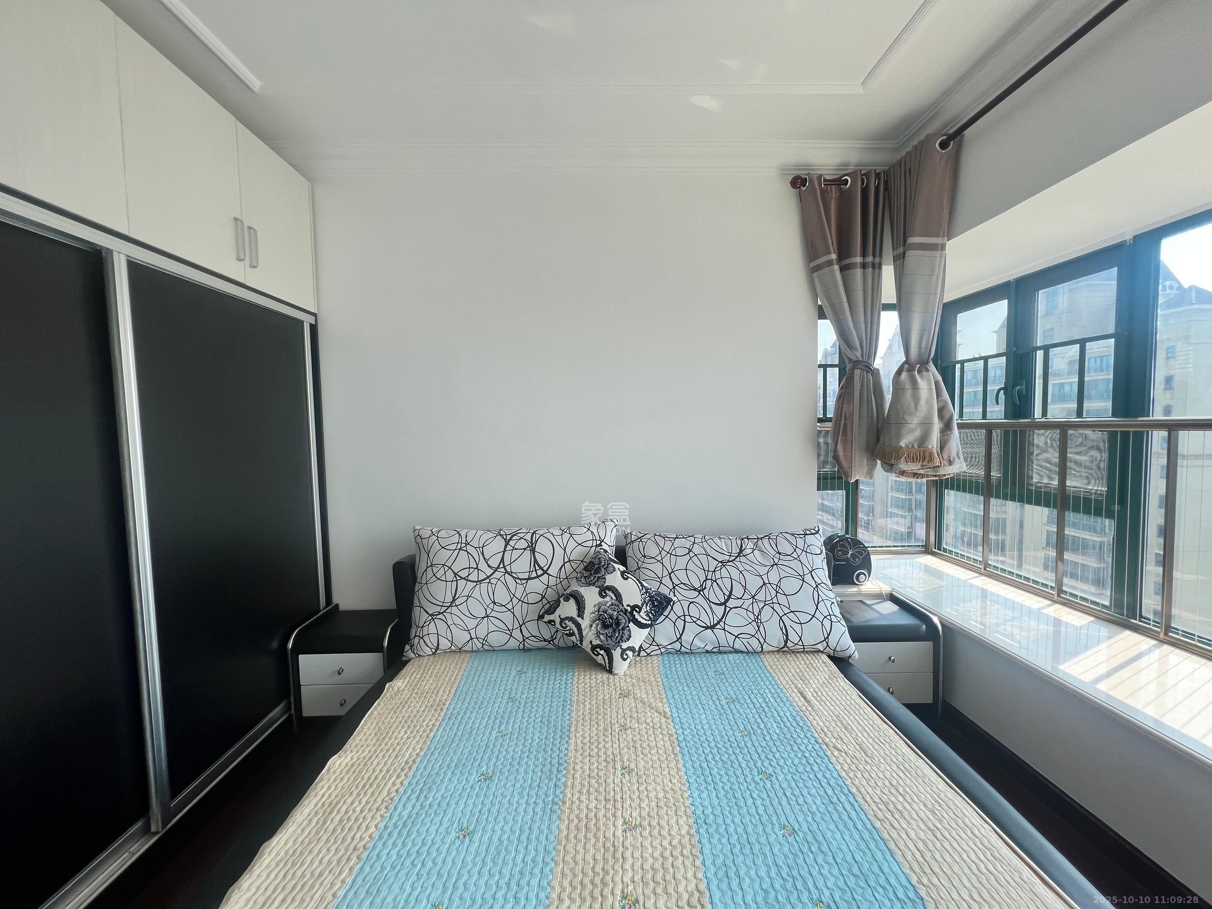 恒大绿洲 2室2厅1卫 2600.0元/月 恒大绿洲 2室2厅1卫 2600.0元/月室内图