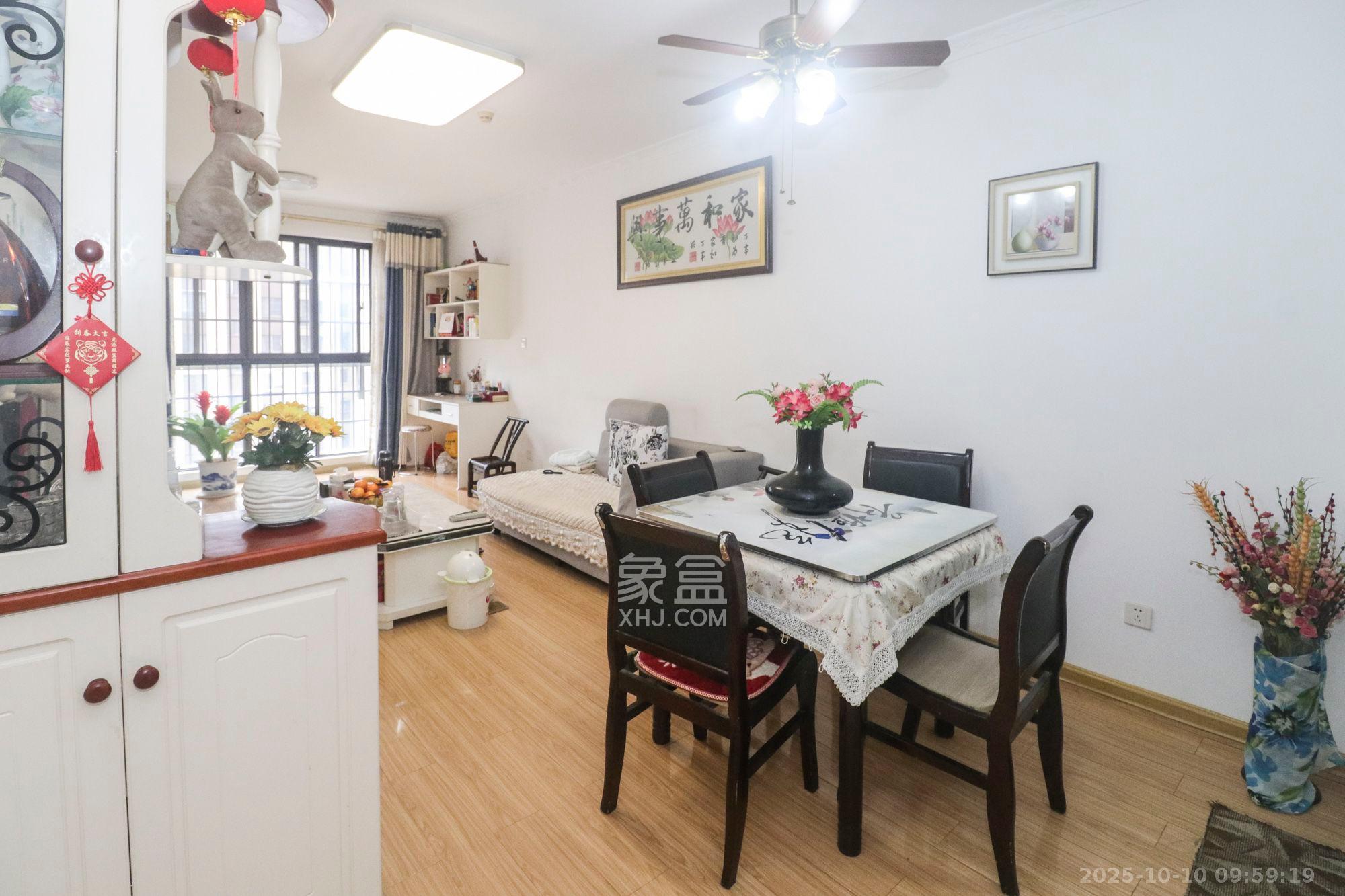 中铁西江悦一期  1室0厅0卫    2200.0元/月 中铁西江悦一期  1室0厅0卫    2200.0元/月室内图