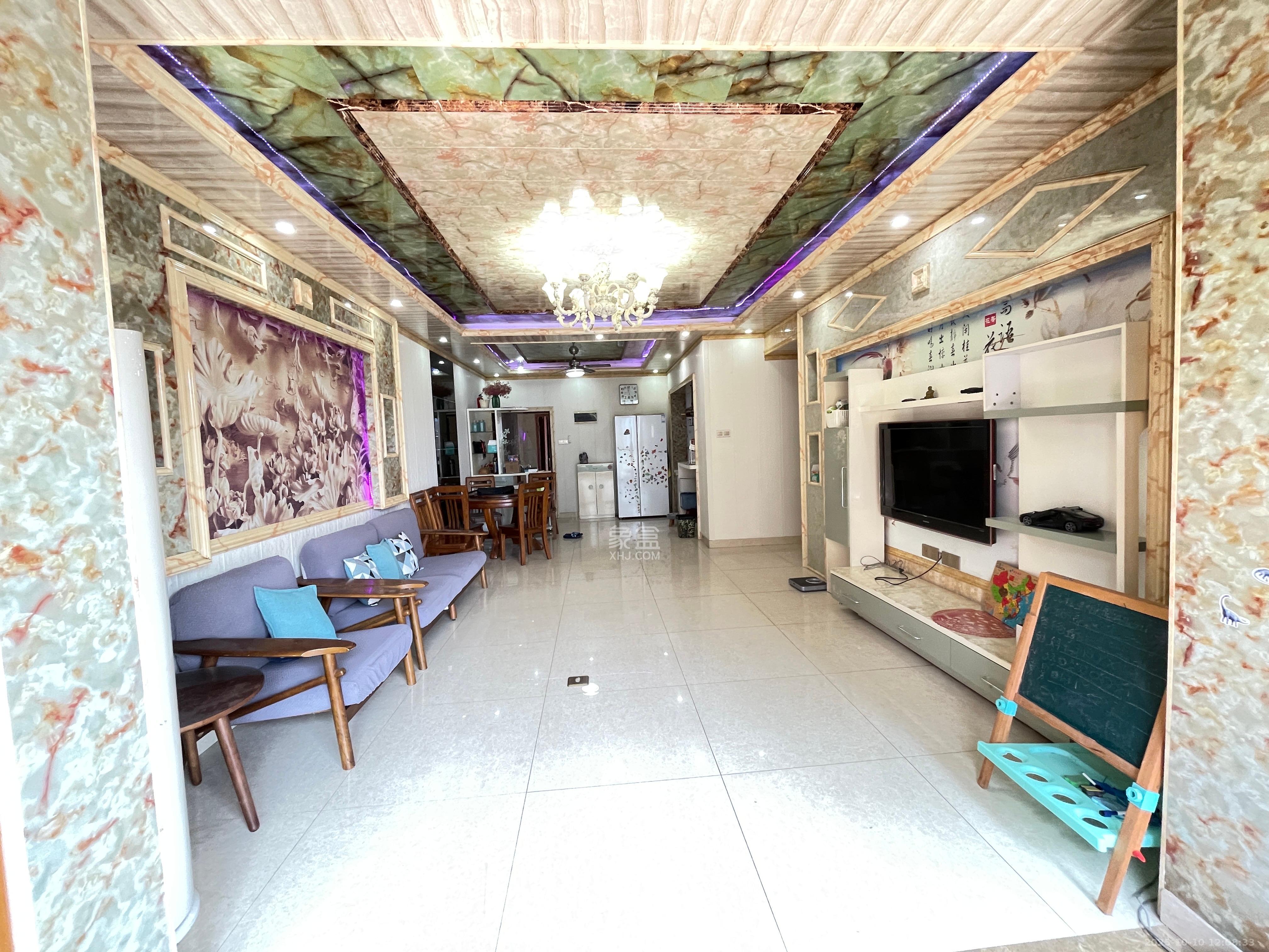 西点公园里  3室2厅2卫    3000.0元/月室内图