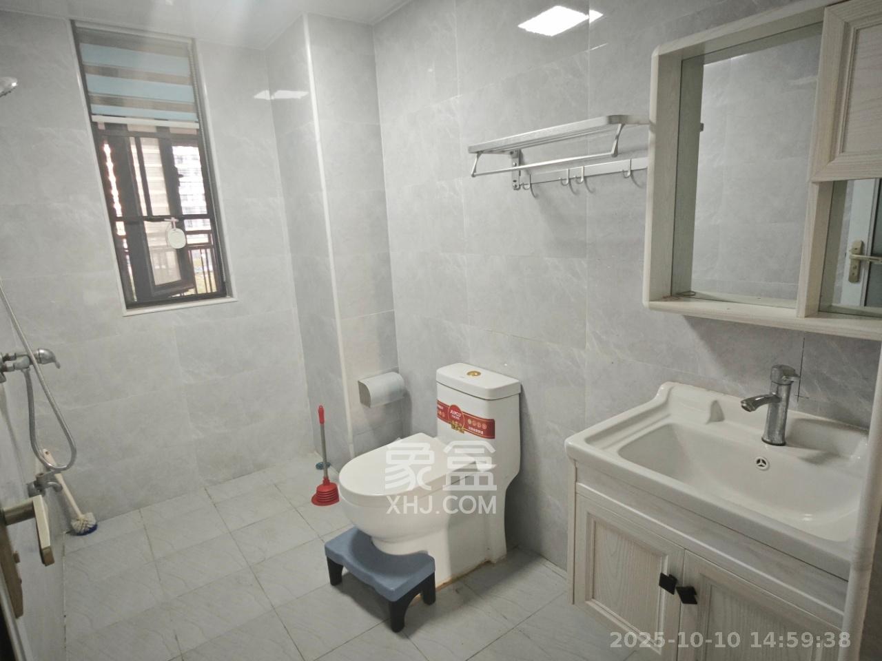 卓越浅水湾 1室0厅0卫 2100.0元/月 卓越浅水湾 1室0厅0卫 2100.0元/月室内图