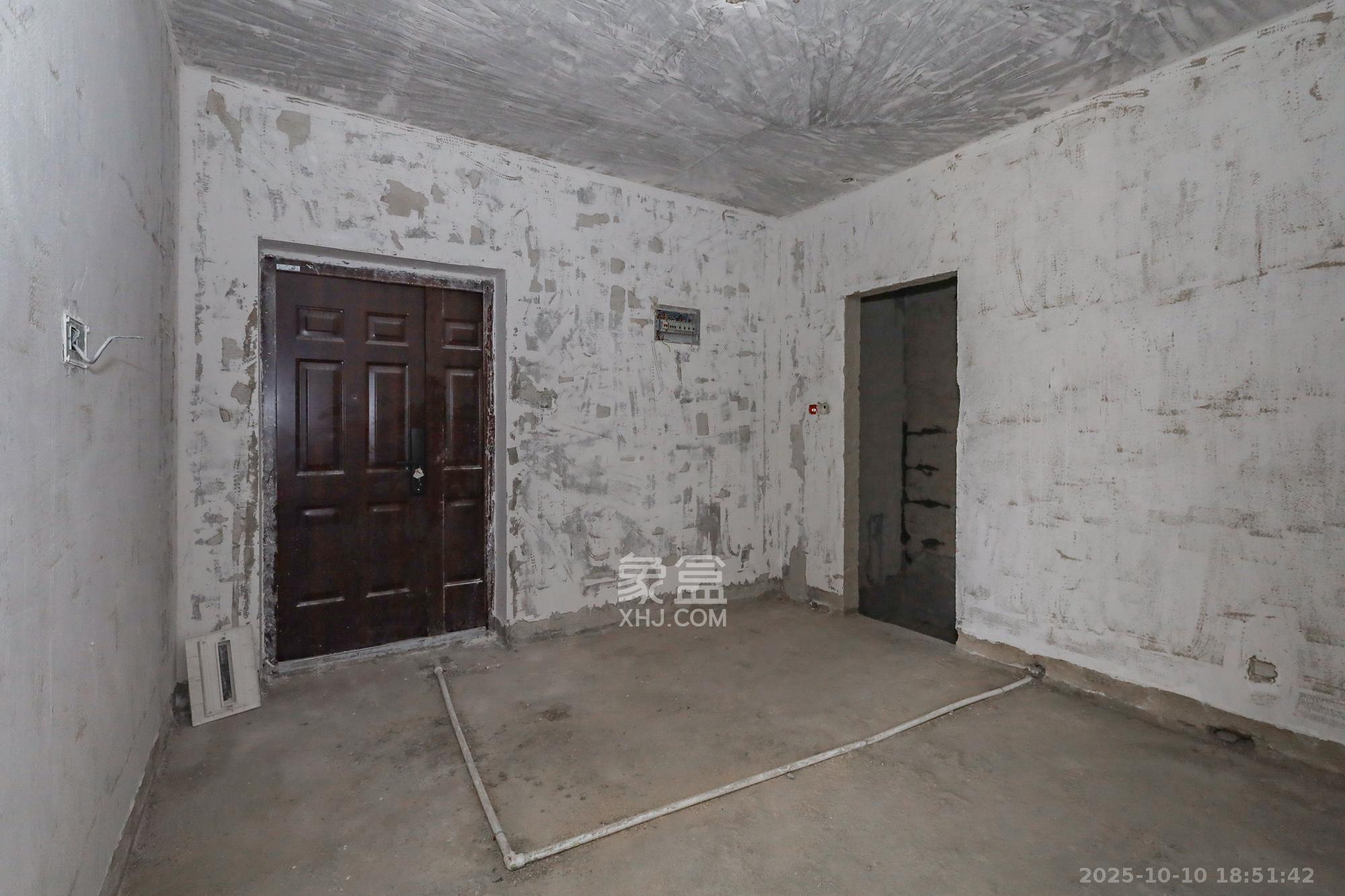 八方小区C区 1室2厅2卫 335.0万 八方小区C区 1室2厅2卫 335.0万其他